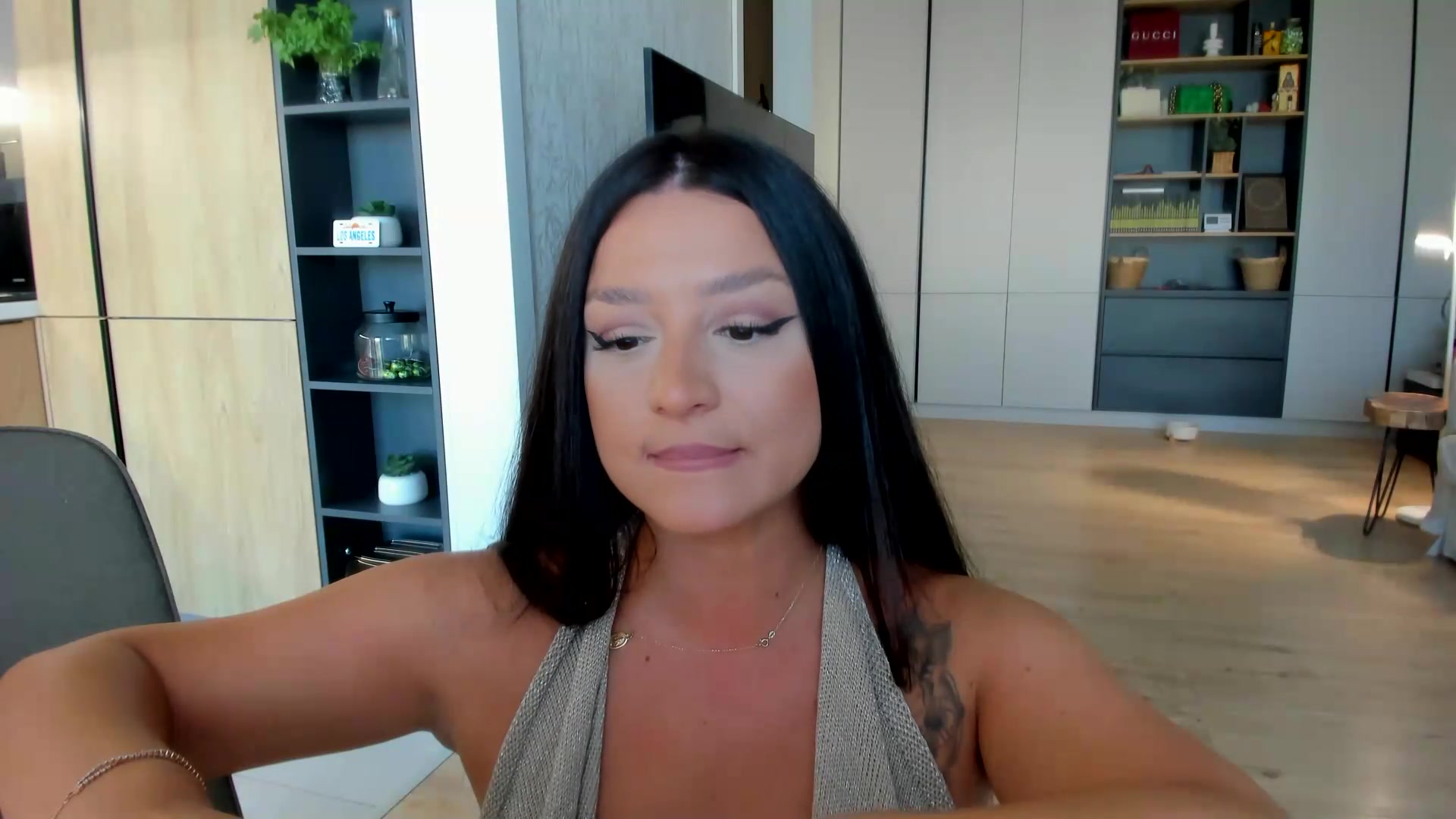 Gallery image thumbnail from Eve___'s myfreecams stream on, 08/22/2026, 15:52 image 15 of 20