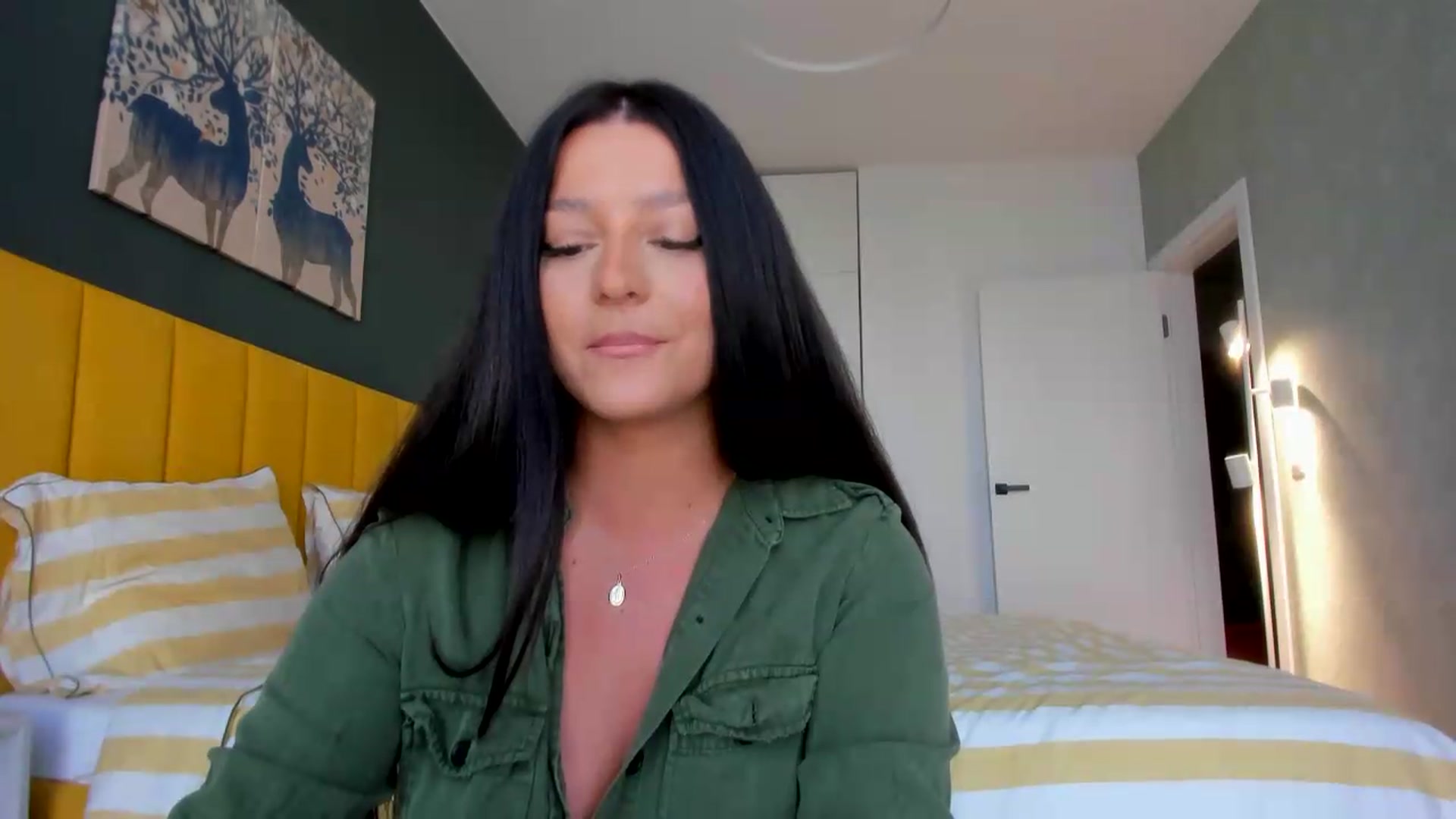 Gallery image thumbnail from Eve___'s myfreecams stream on, 08/23/2026, 14:43 image 9 of 20