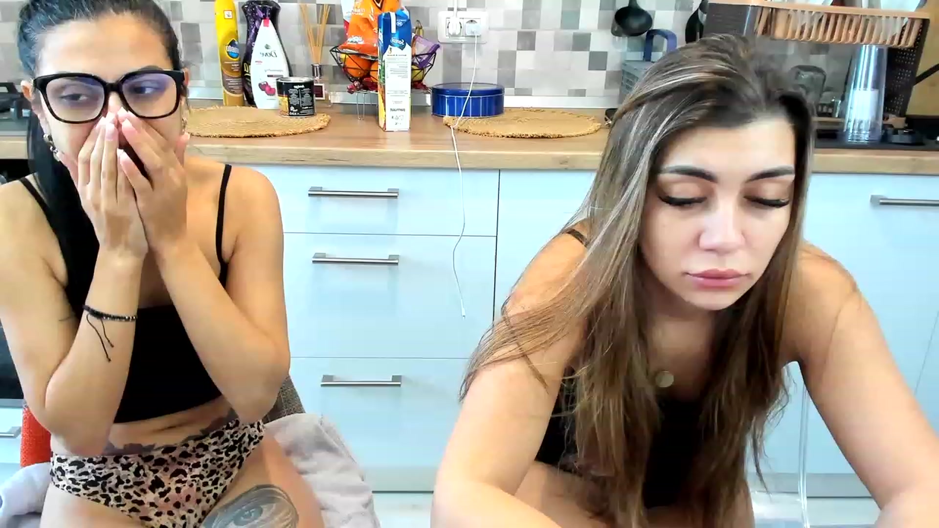 Gallery image thumbnail from EveeEvian's myfreecams stream on, 02/14/2024, 11:32 image 5 of 20