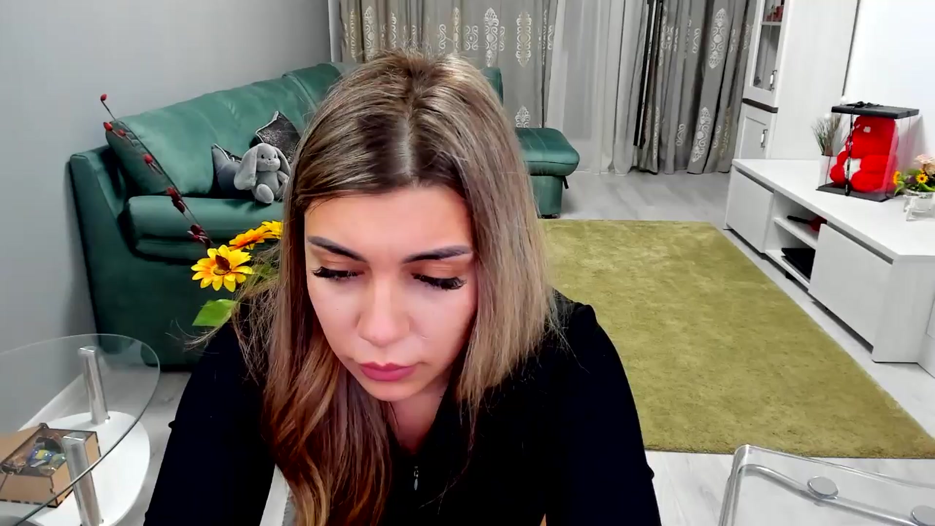 Gallery image thumbnail from EveeEvian's myfreecams stream on, 04/01/2024, 19:44 image 9 of 20