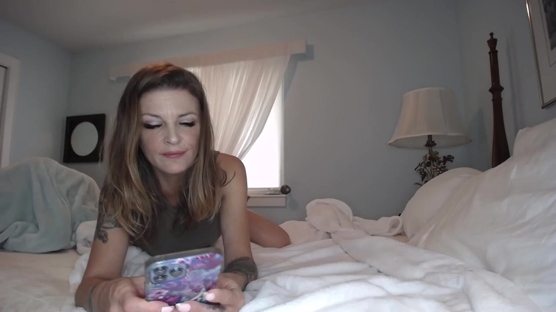 Gallery image thumbnail from EveeMinx's myfreecams stream on, 08/19/2023, 23:03 image 11 of 20
