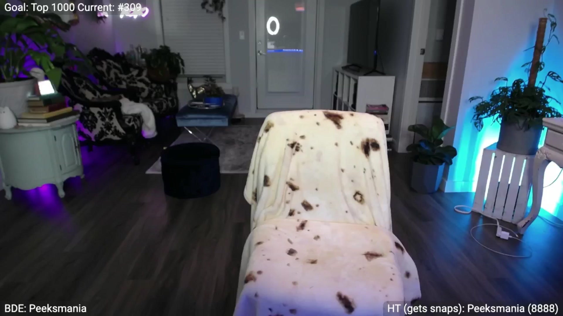 Gallery image thumbnail from EveeMinx's myfreecams stream on, 03/04/2024, 06:30 image 17 of 20
