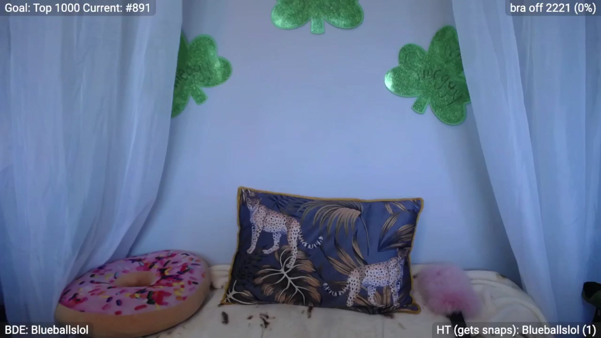 Gallery image thumbnail from EveeMinx's myfreecams stream on, 03/13/2024, 24:46 image 16 of 20