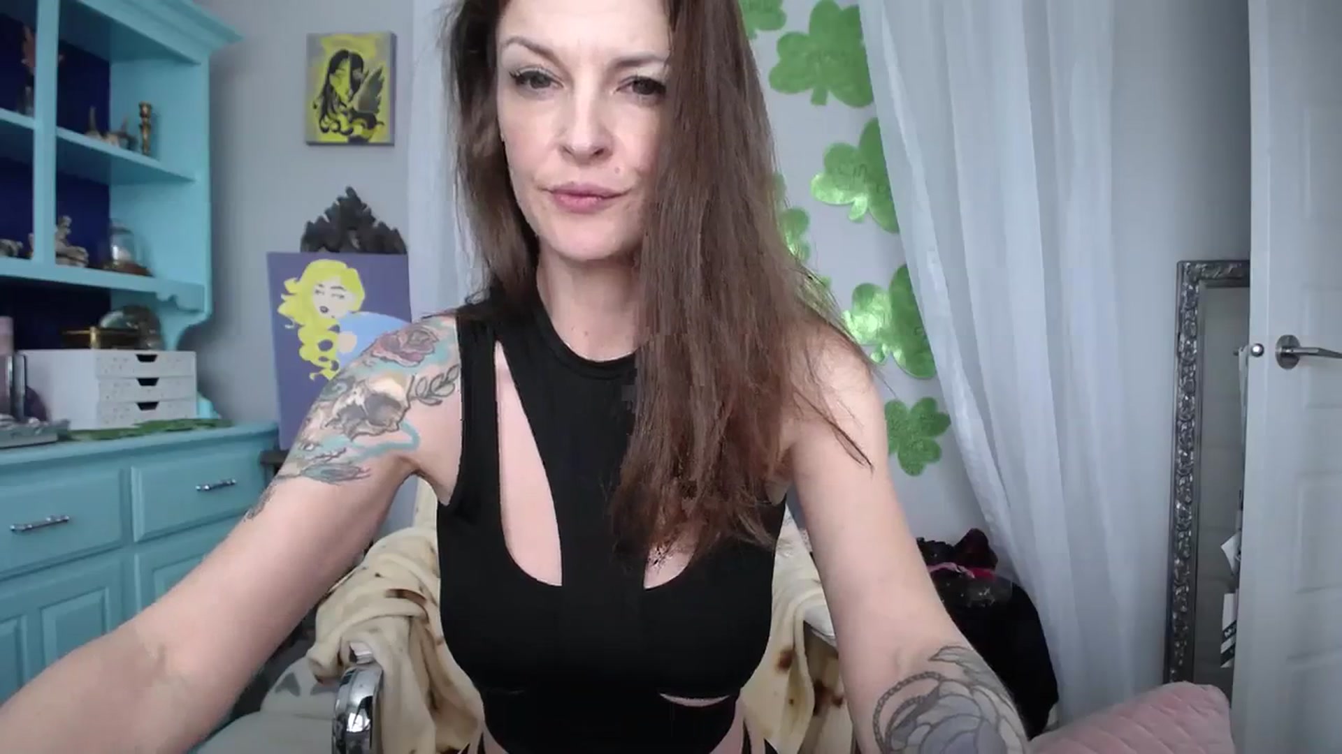 Gallery image thumbnail from EveeMinx's myfreecams stream on, 03/25/2024, 21:01 image 13 of 20