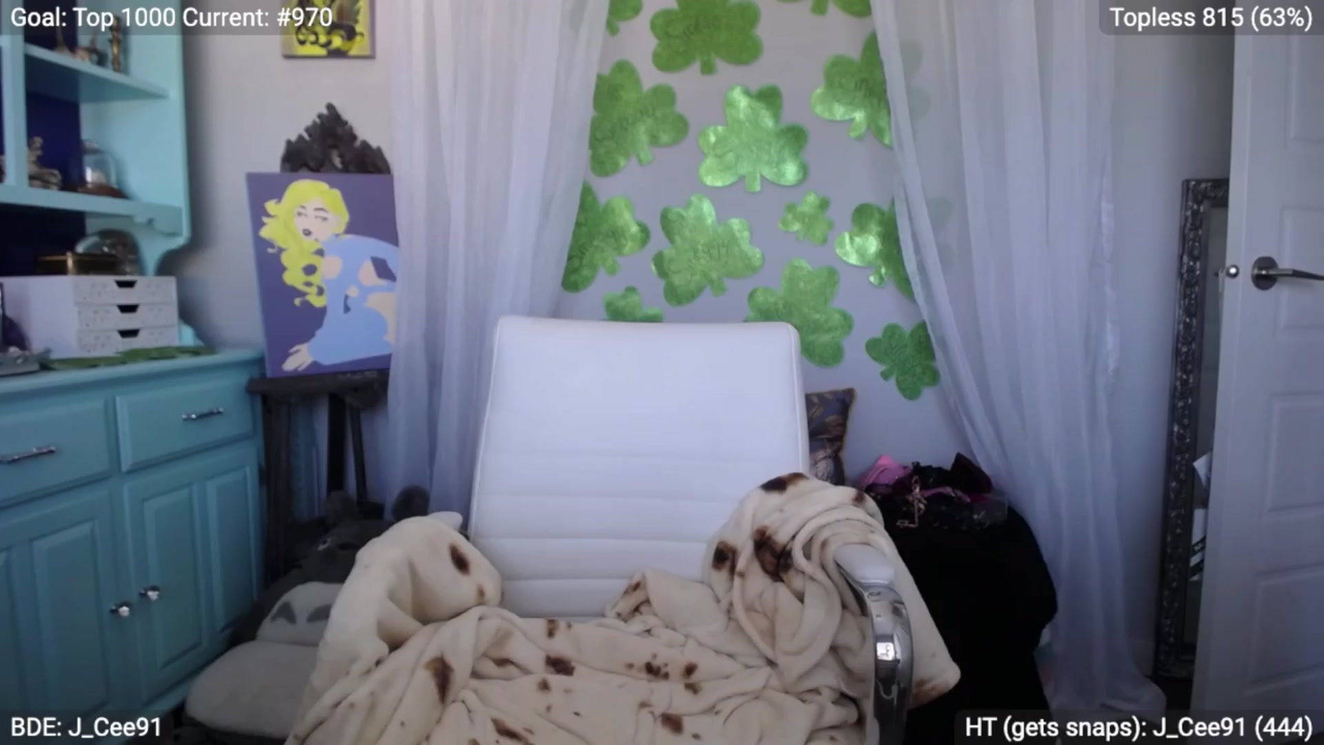 Gallery image thumbnail from EveeMinx's myfreecams stream on, 03/26/2024, 20:53 image 17 of 20