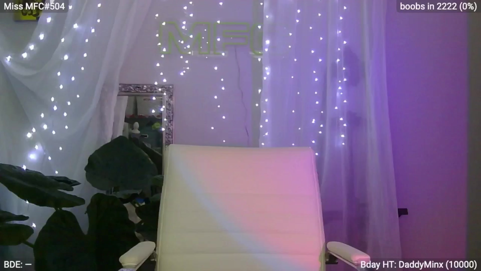 Gallery image thumbnail from EveeMinx's myfreecams stream on, 06/17/2024, 03:04 image 8 of 20