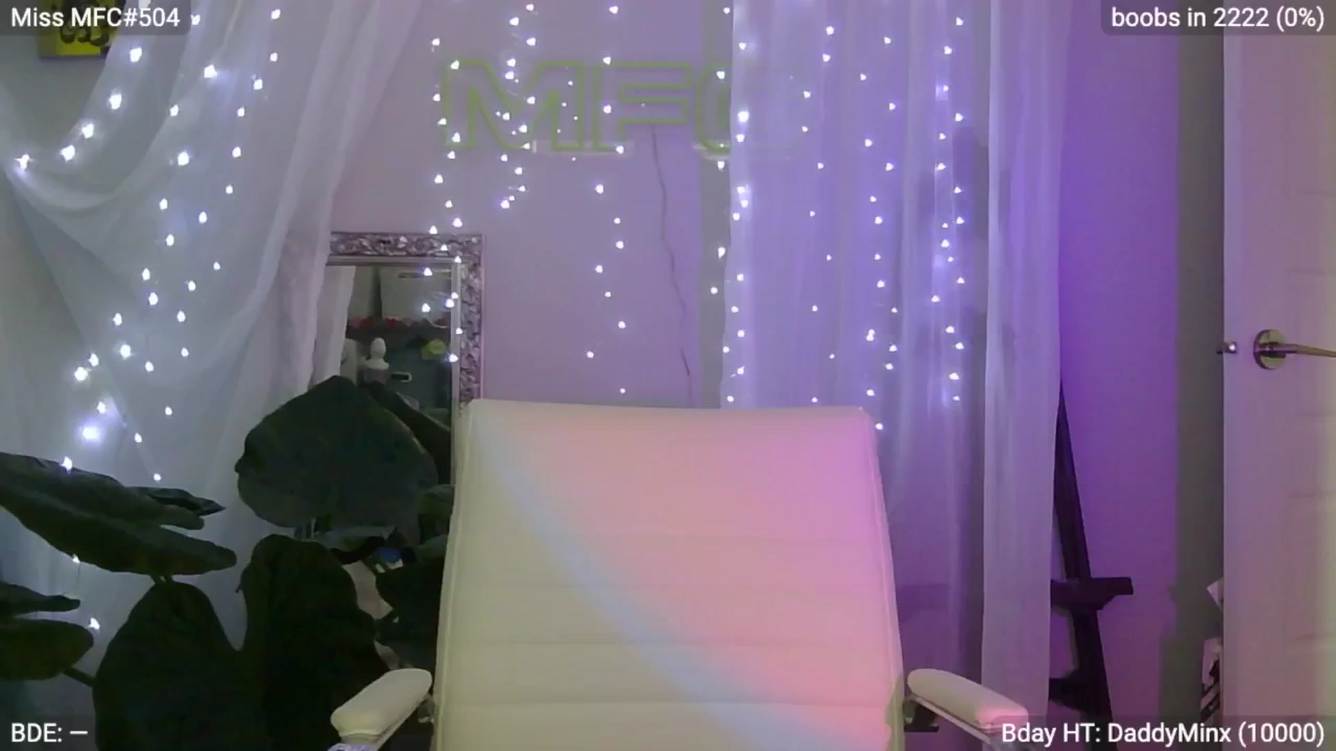 Gallery image thumbnail from EveeMinx's myfreecams stream on, 06/17/2024, 03:04 image 6 of 20