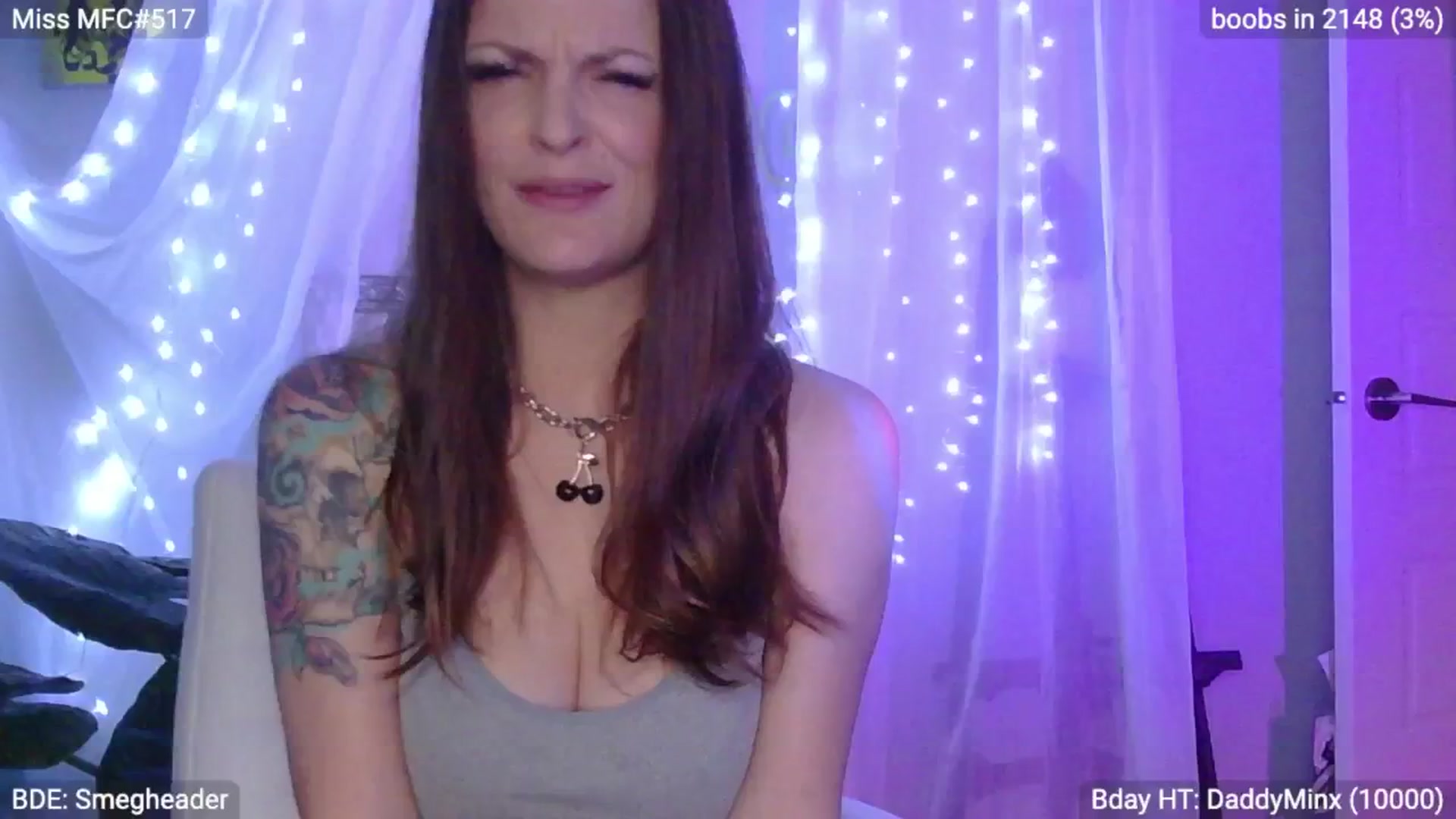 Gallery image thumbnail from EveeMinx's myfreecams stream on, 06/17/2024, 07:11 image 19 of 20