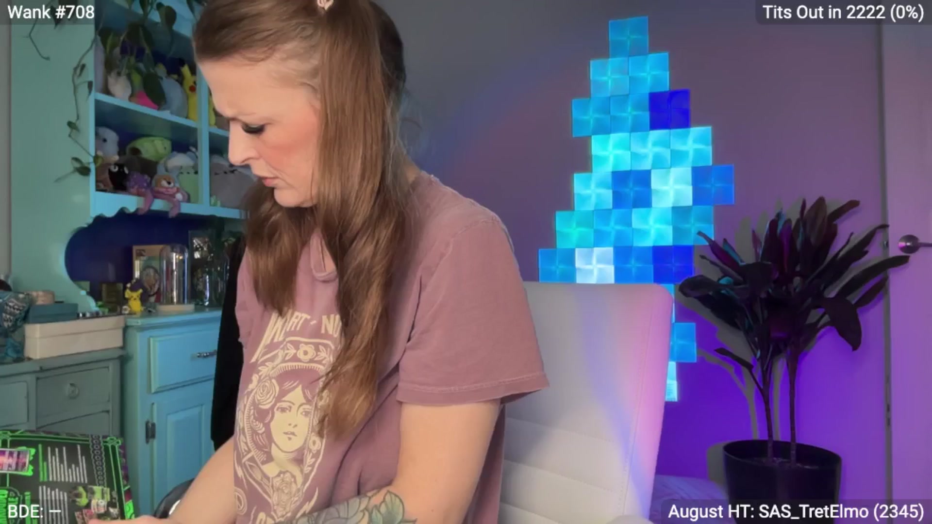 Gallery image thumbnail from EveeMinx's myfreecams stream on, 08/27/2024, 02:50 image 11 of 20