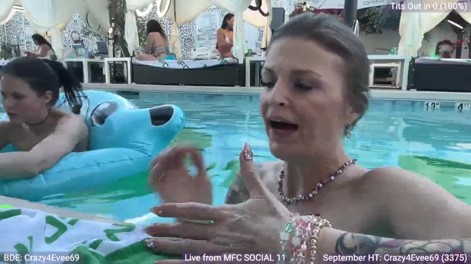 Gallery image thumbnail from EveeMinx's myfreecams stream on, 09/24/2024, 24:45 image 7 of 20