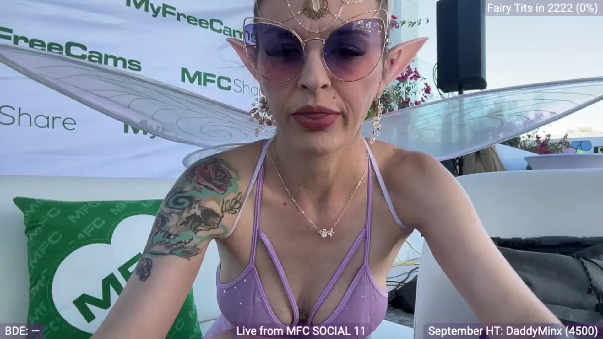 Gallery image thumbnail from EveeMinx's myfreecams stream on, 09/24/2024, 22:34 image 19 of 20