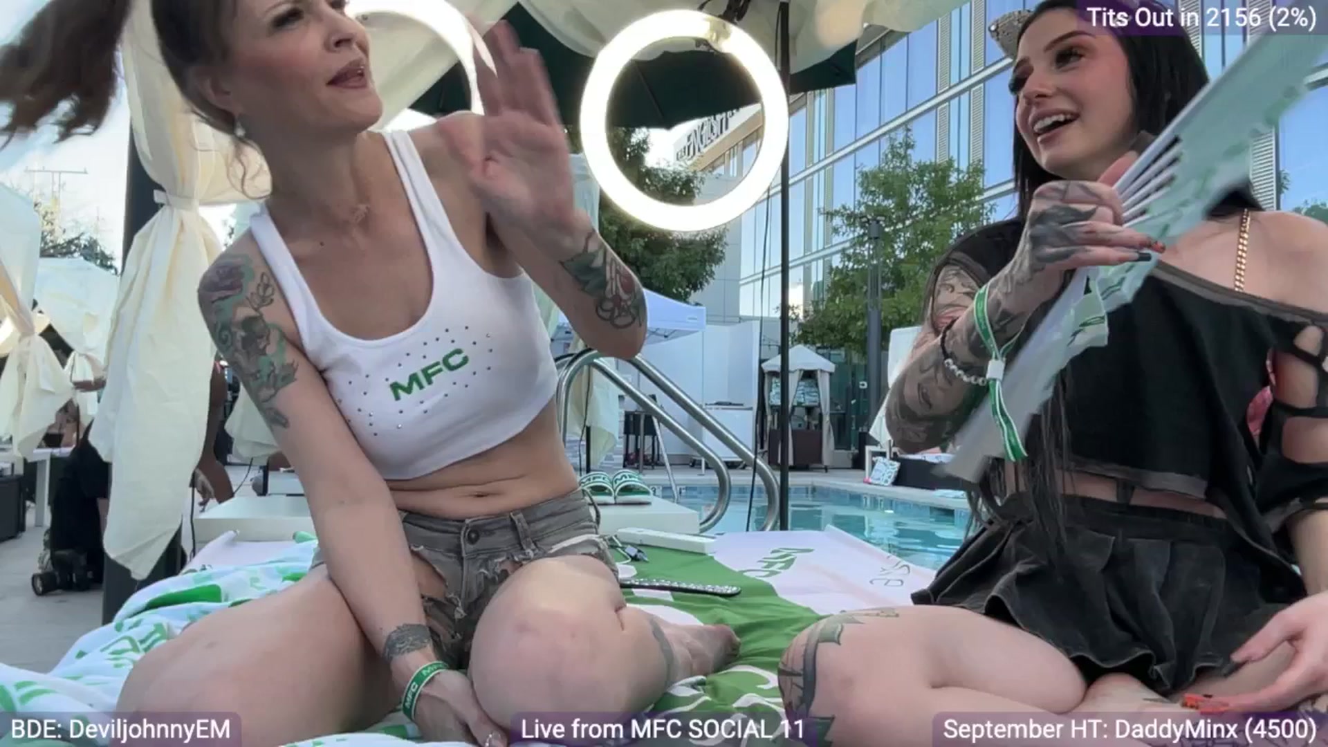 Gallery image thumbnail from EveeMinx's myfreecams stream on, 09/25/2024, 23:56 image 15 of 20