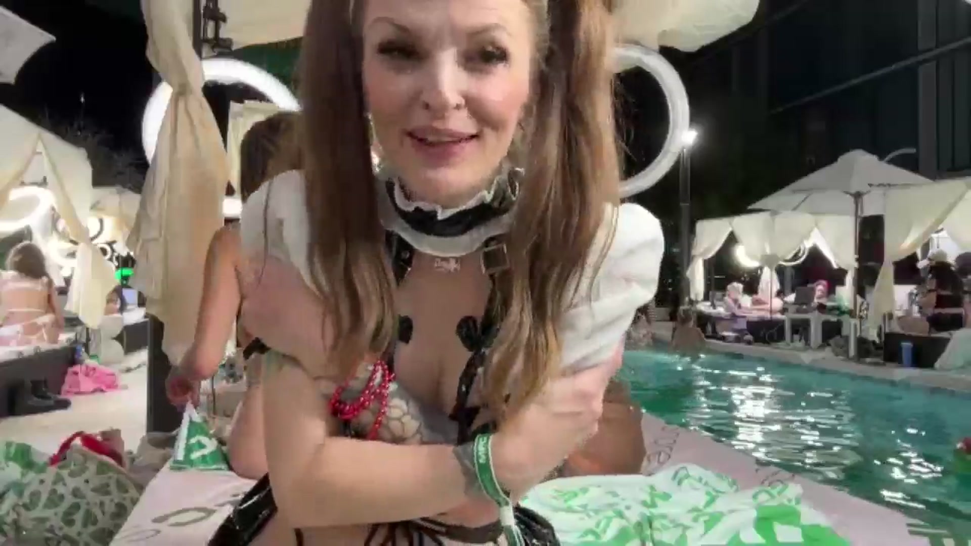Gallery image thumbnail from EveeMinx's myfreecams stream on, 09/26/2024, 04:37 image 5 of 20