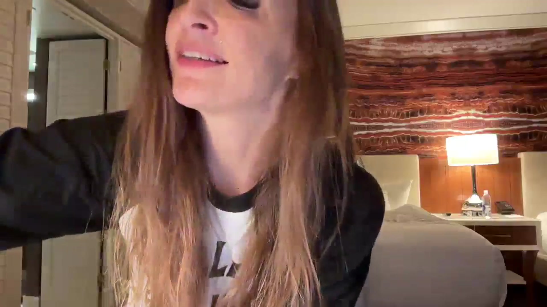 Gallery image thumbnail from EveeMinx's myfreecams stream on, 09/27/2024, 05:24 image 3 of 20