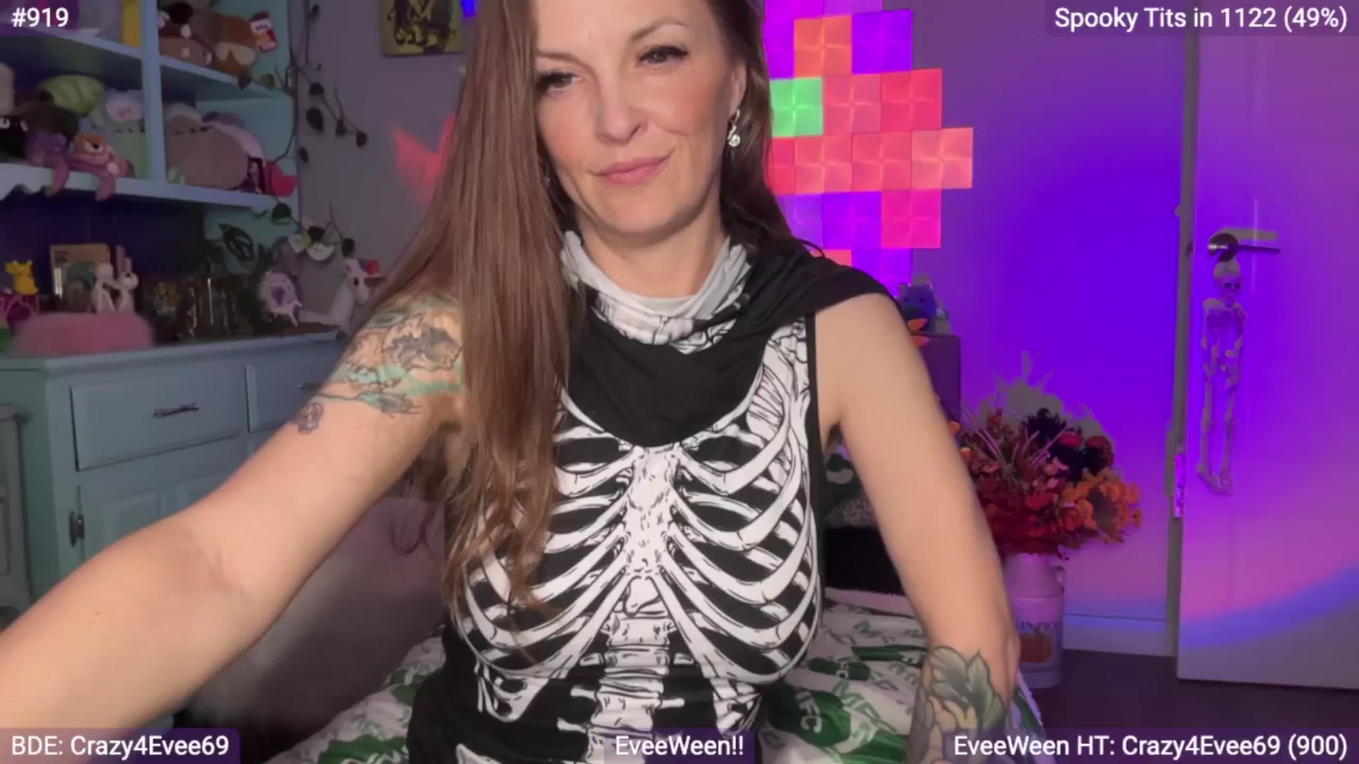 Gallery image thumbnail from EveeMinx's myfreecams stream on, 10/02/2024, 03:26 image 20 of 20