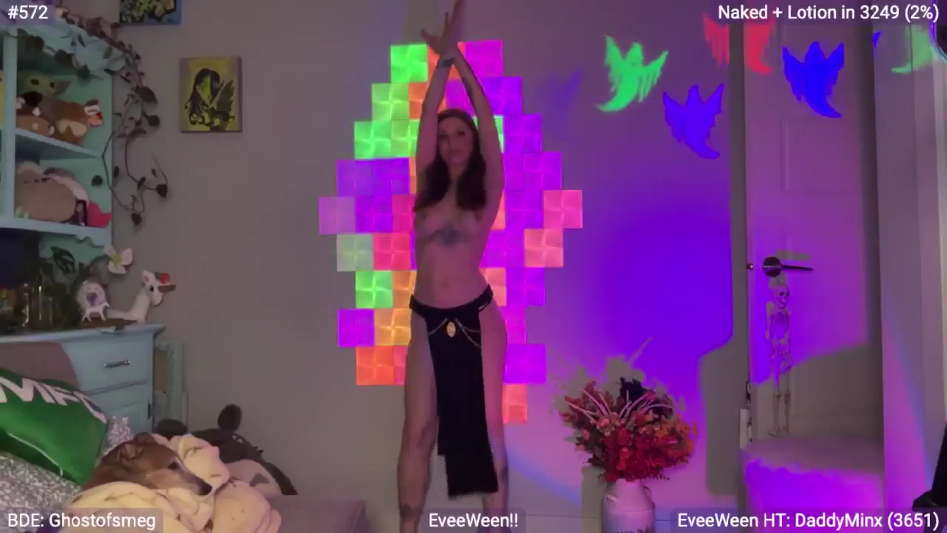 Gallery image thumbnail from EveeMinx's myfreecams stream on, 10/05/2024, 06:18 image 18 of 20