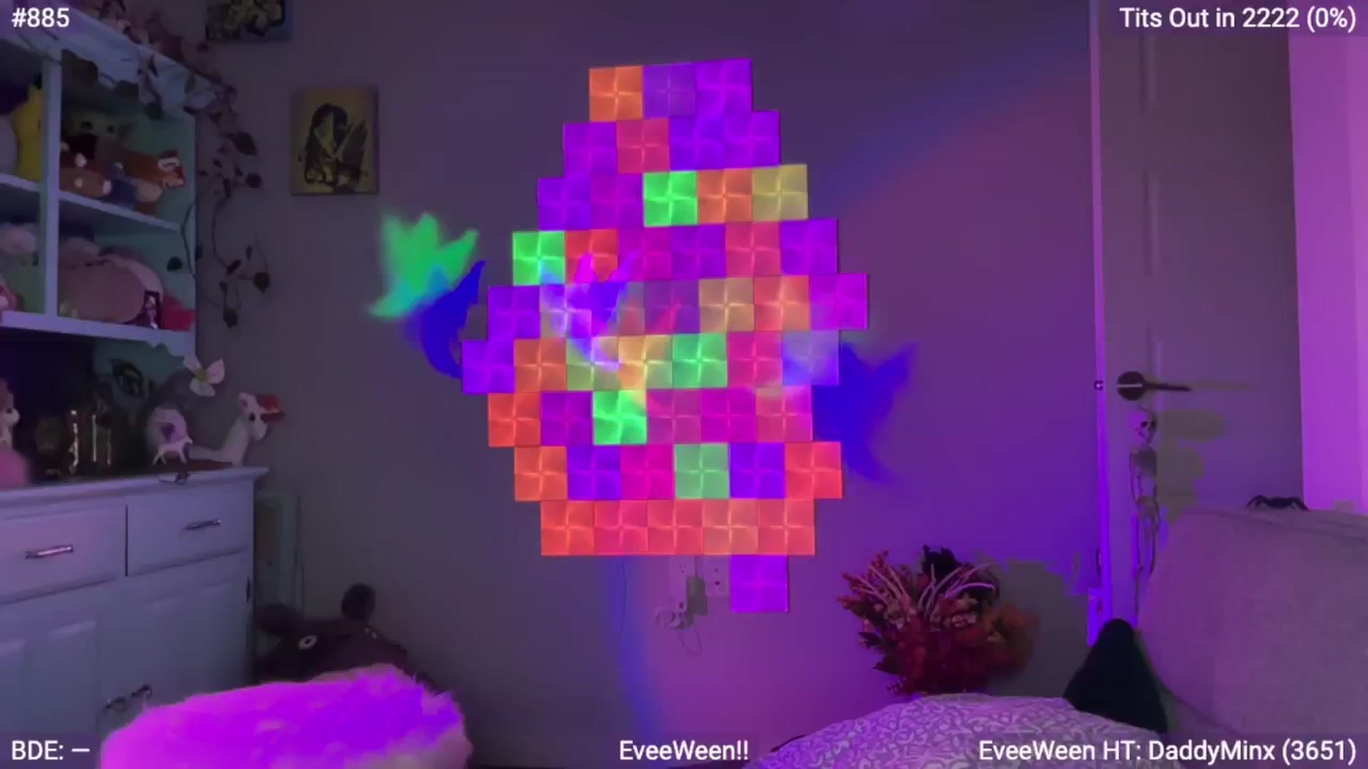 Gallery image thumbnail from EveeMinx's myfreecams stream on, 10/07/2024, 05:21 image 19 of 20