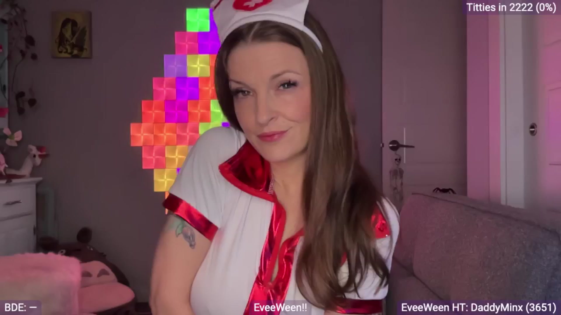 Gallery image thumbnail from EveeMinx's myfreecams stream on, 10/11/2024, 04:44 image 18 of 20