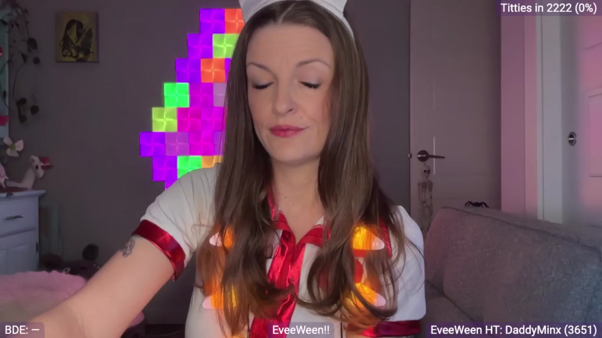 Gallery image thumbnail from EveeMinx's myfreecams stream on, 10/11/2024, 04:44 image 11 of 20