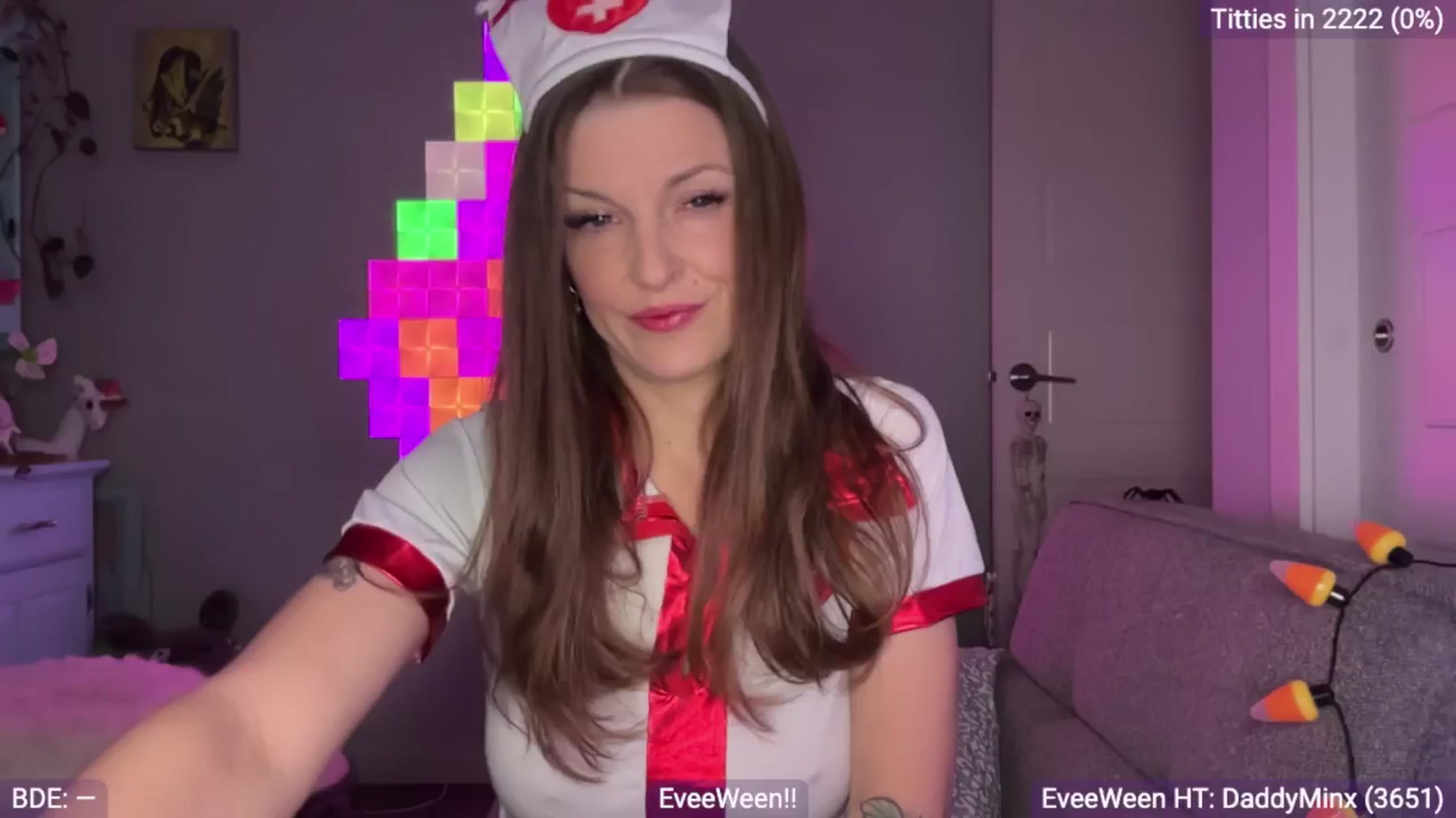Gallery image thumbnail from EveeMinx's myfreecams stream on, 10/11/2024, 04:44 image 1 of 20