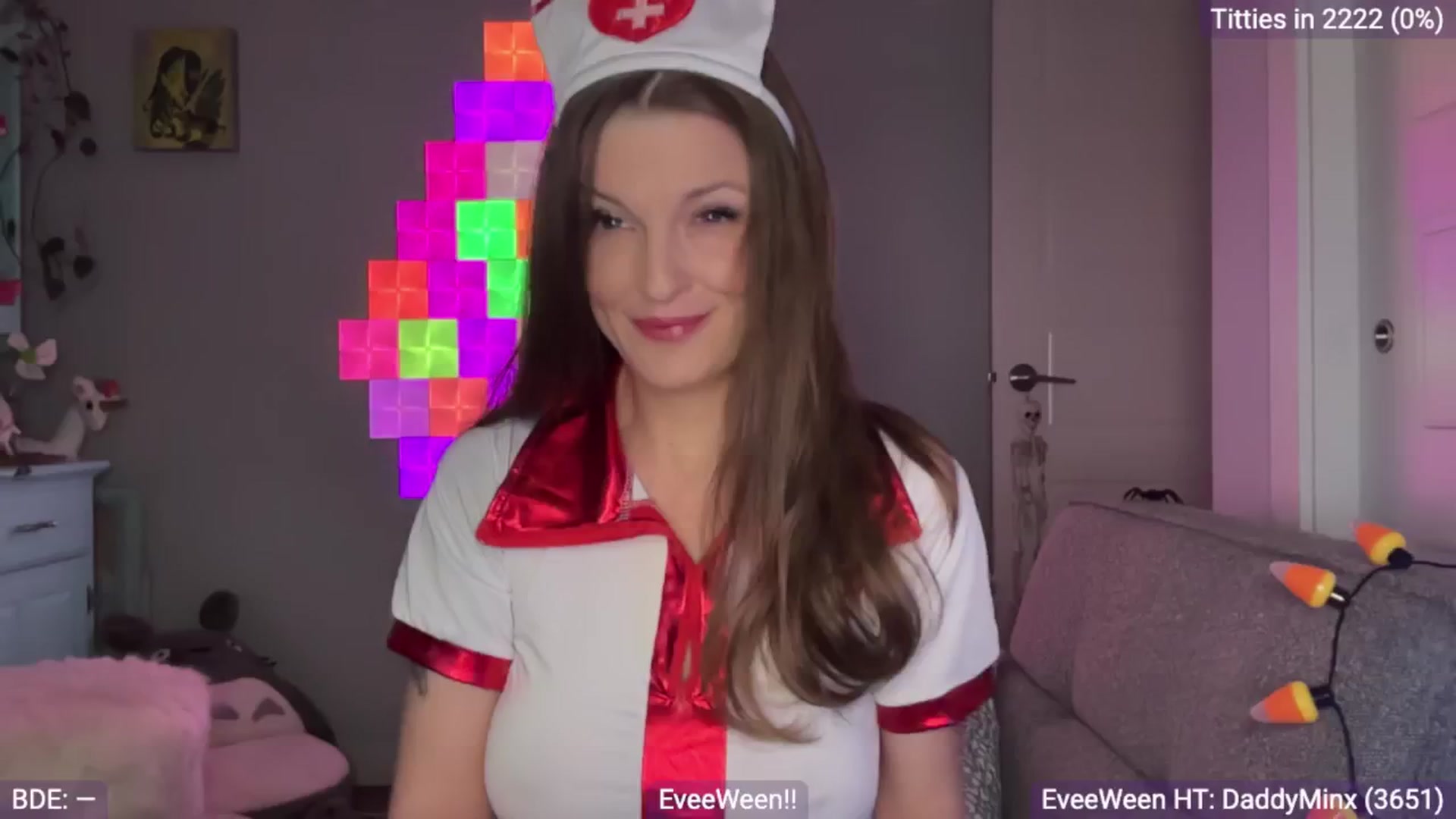 Gallery image thumbnail from EveeMinx's myfreecams stream on, 10/11/2024, 04:44 image 3 of 20