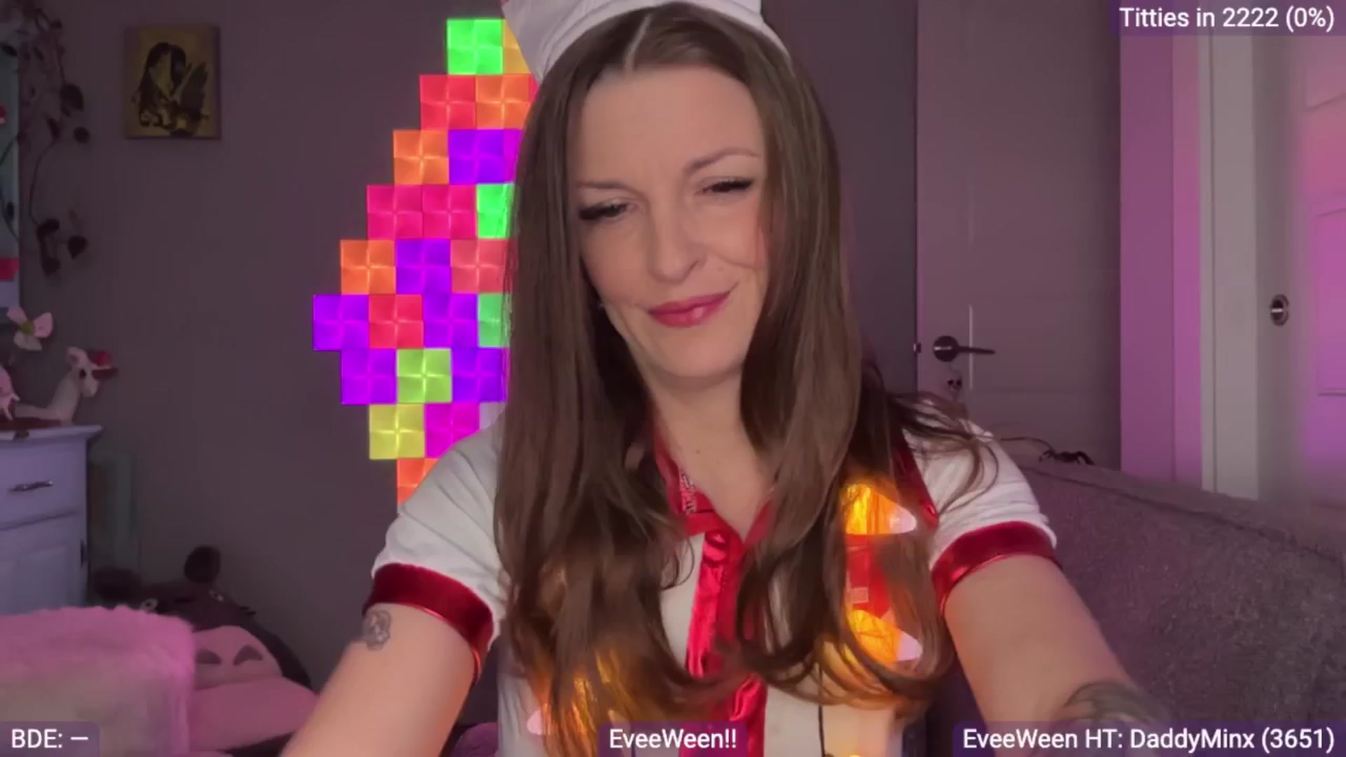 Gallery image thumbnail from EveeMinx's myfreecams stream on, 10/11/2024, 04:44 image 8 of 20