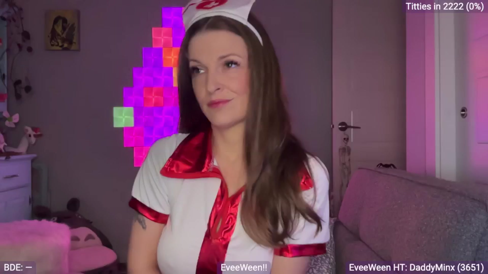Gallery image thumbnail from EveeMinx's myfreecams stream on, 10/11/2024, 04:44 image 20 of 20