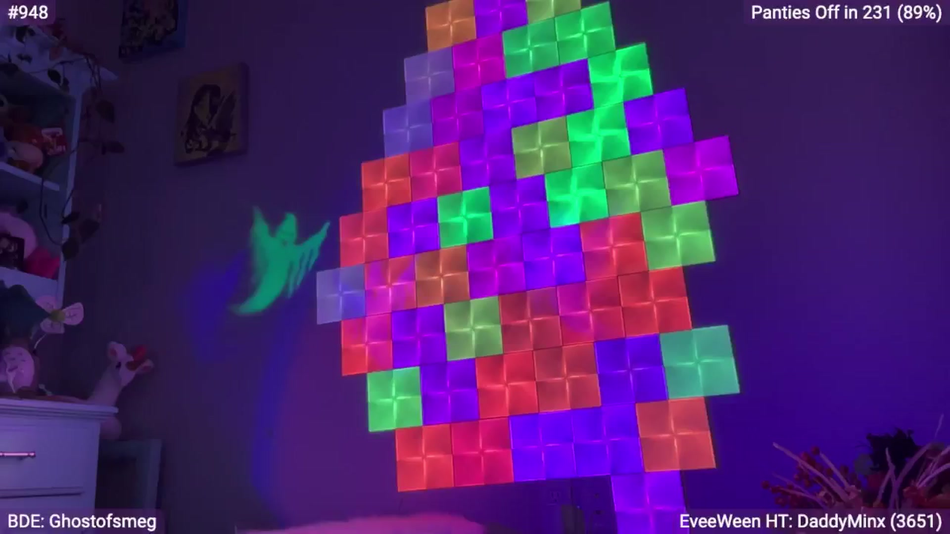 Gallery image thumbnail from EveeMinx's myfreecams stream on, 10/13/2024, 08:36 image 11 of 20