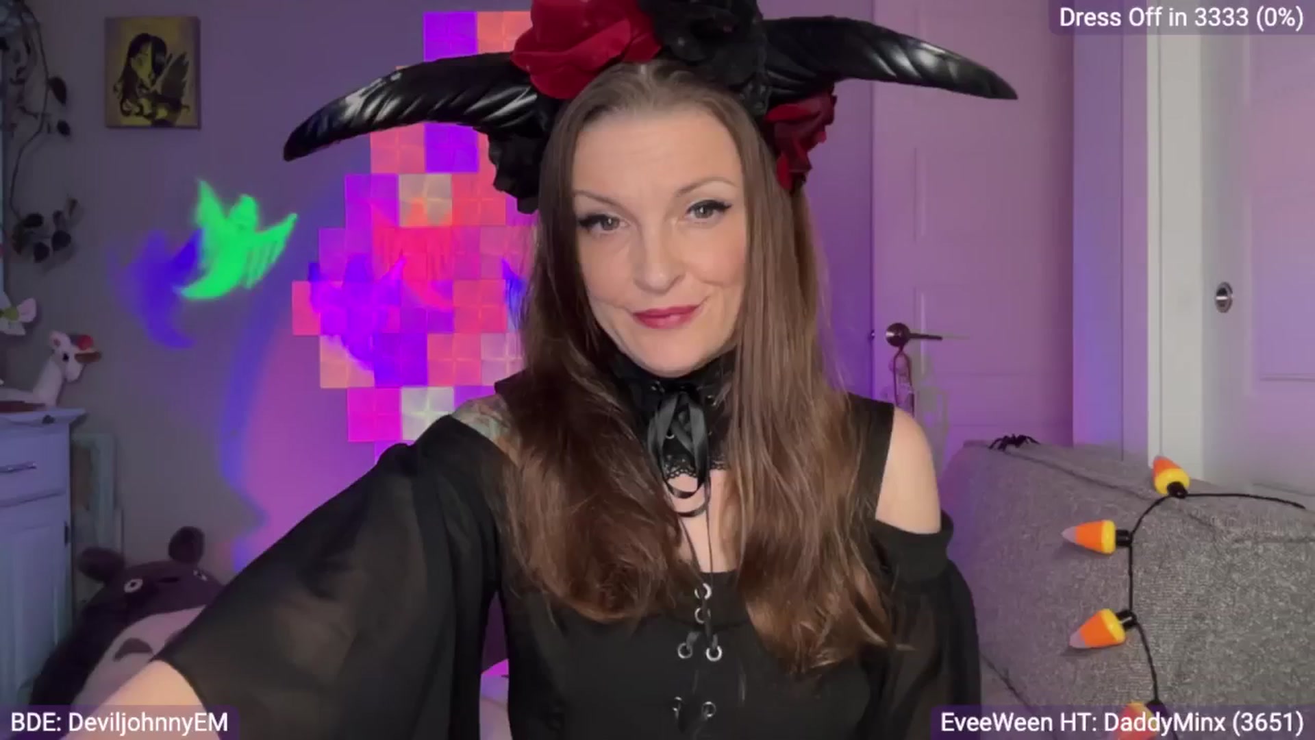 Gallery image thumbnail from EveeMinx's myfreecams stream on, 10/17/2024, 03:53 image 1 of 20