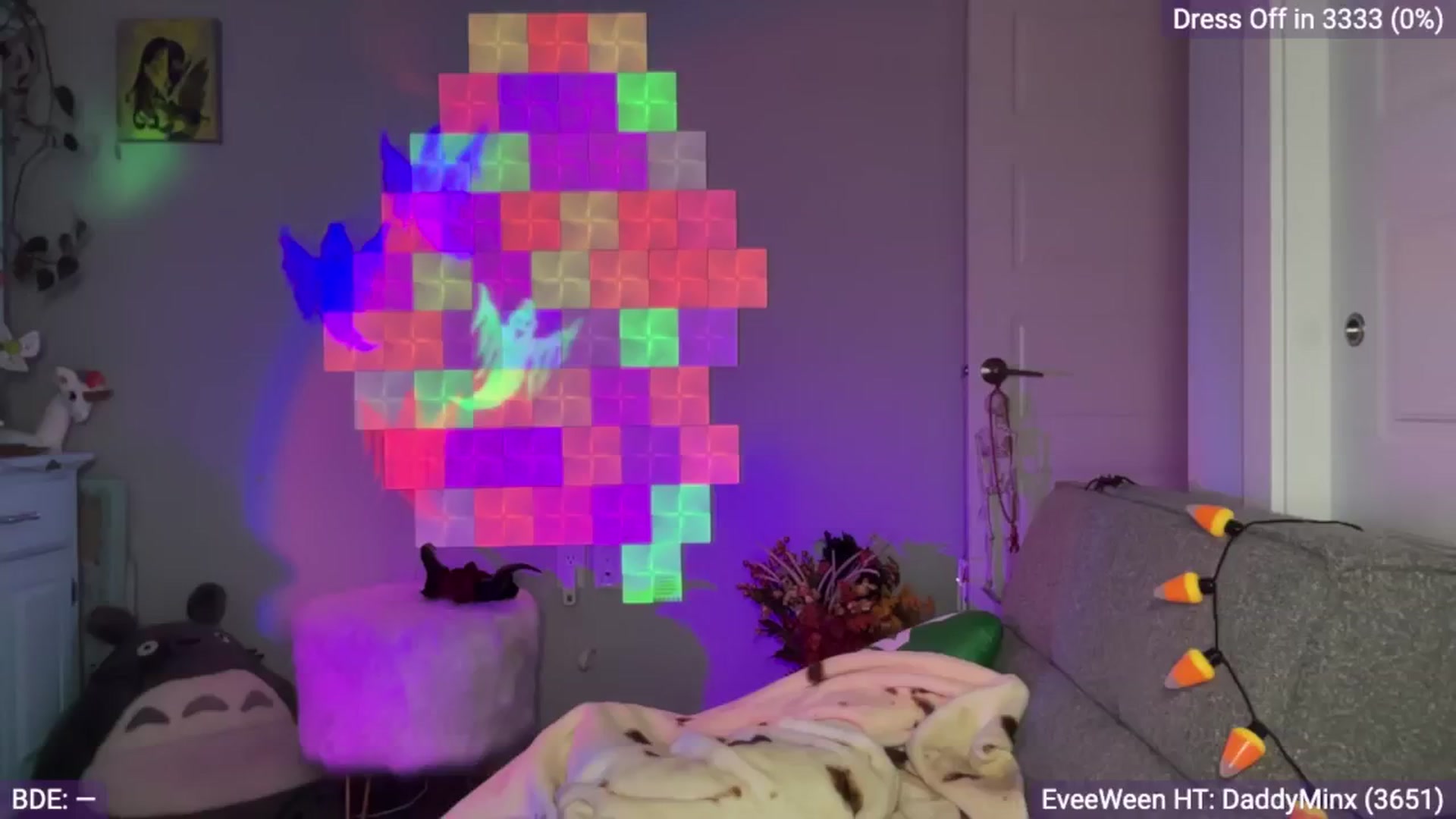Gallery image thumbnail from EveeMinx's myfreecams stream on, 10/17/2024, 03:53 image 11 of 20