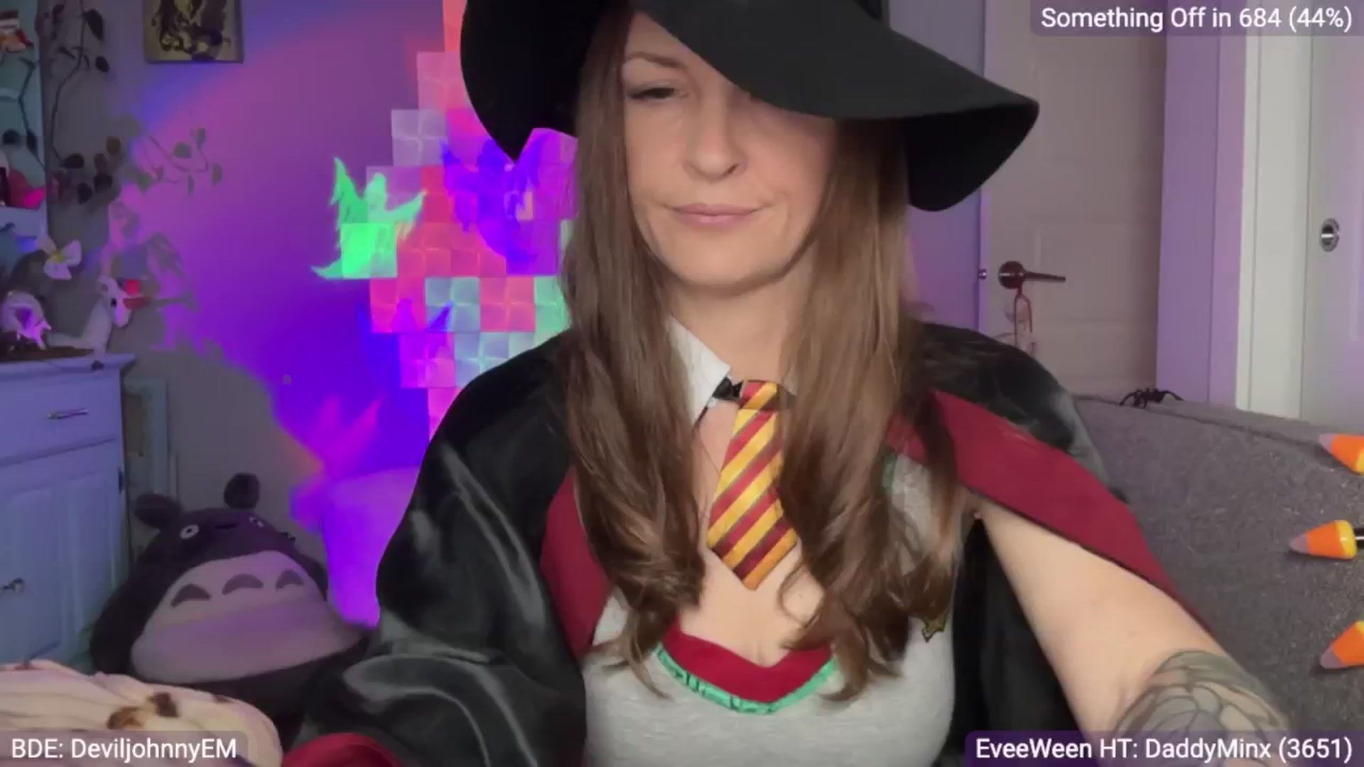 Gallery image thumbnail from EveeMinx's myfreecams stream on, 10/18/2024, 05:12 image 20 of 20