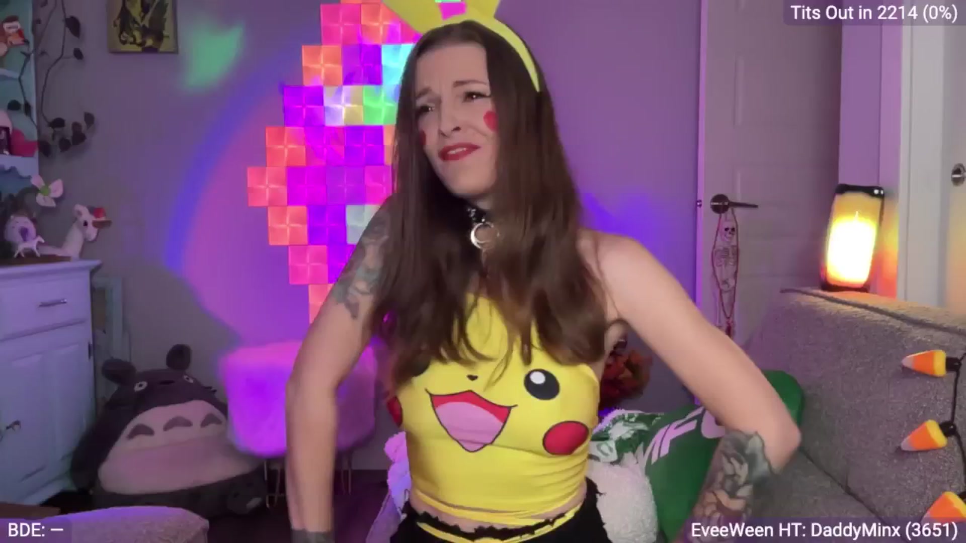 Gallery image thumbnail from EveeMinx's myfreecams stream on, 10/23/2024, 04:51 image 3 of 20