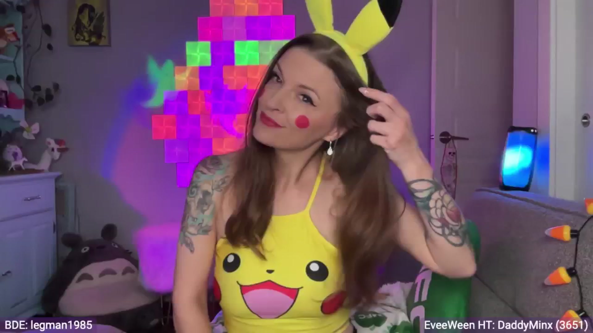 Gallery image thumbnail from EveeMinx's myfreecams stream on, 10/23/2024, 07:17 image 9 of 20