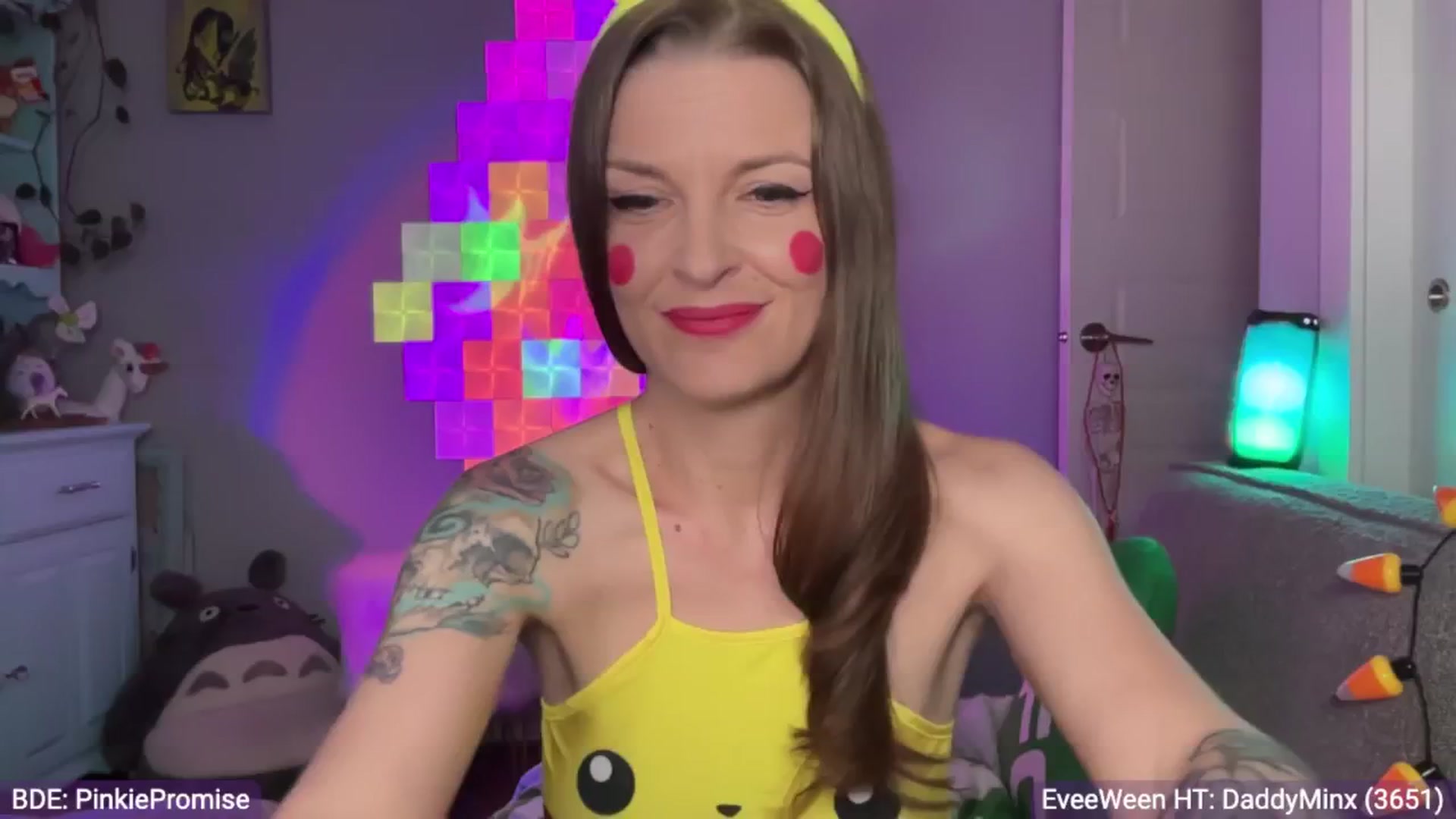 Gallery image thumbnail from EveeMinx's myfreecams stream on, 10/23/2024, 07:17 image 20 of 20