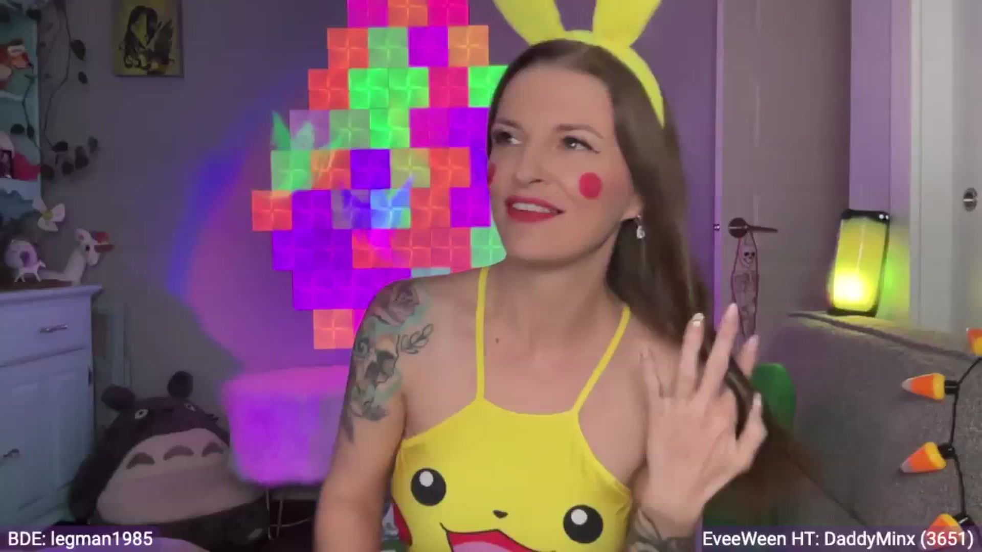 Gallery image thumbnail from EveeMinx's myfreecams stream on, 10/23/2024, 07:17 image 16 of 20
