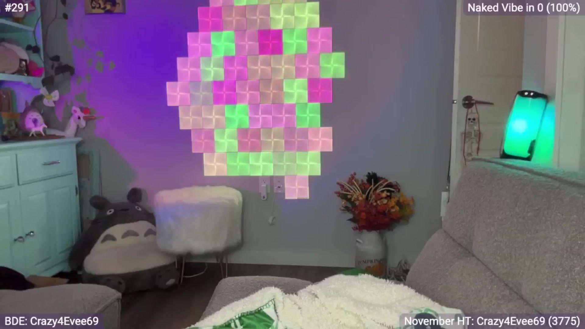 Gallery image thumbnail from EveeMinx's myfreecams stream on, 11/03/2024, 04:11 image 17 of 20