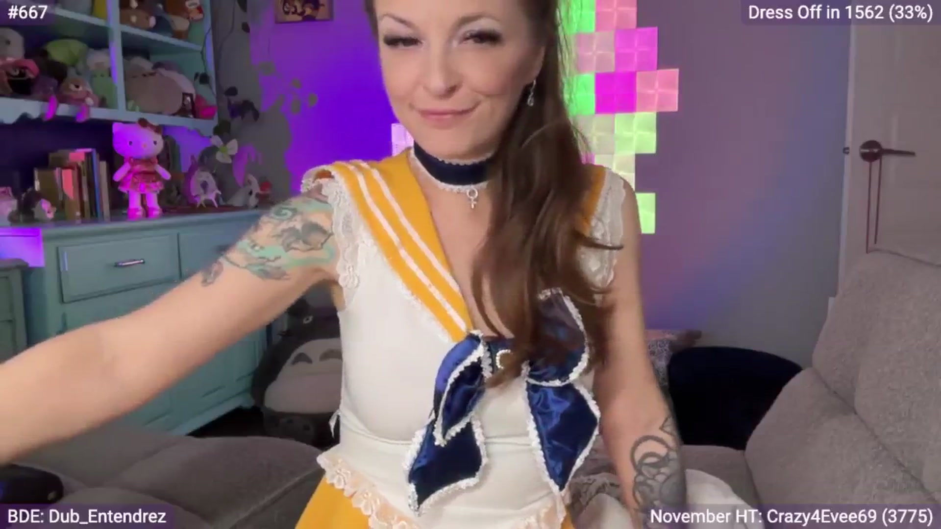 Gallery image thumbnail from EveeMinx's myfreecams stream on, 11/10/2024, 07:49 image 7 of 20