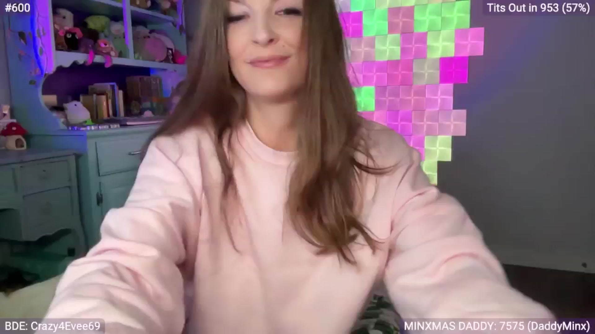 Gallery image thumbnail from EveeMinx's myfreecams stream on, 12/10/2024, 08:57 image 4 of 20