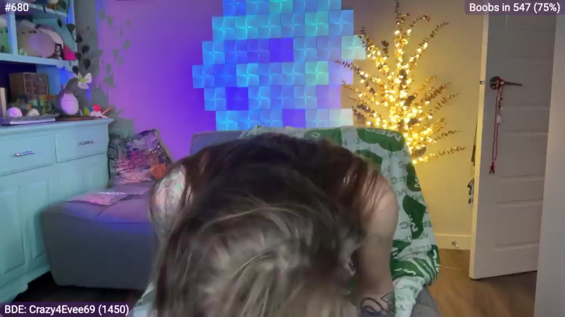 Gallery image thumbnail from EveeMinx's myfreecams stream on, 12/30/2024, 06:35 image 4 of 20