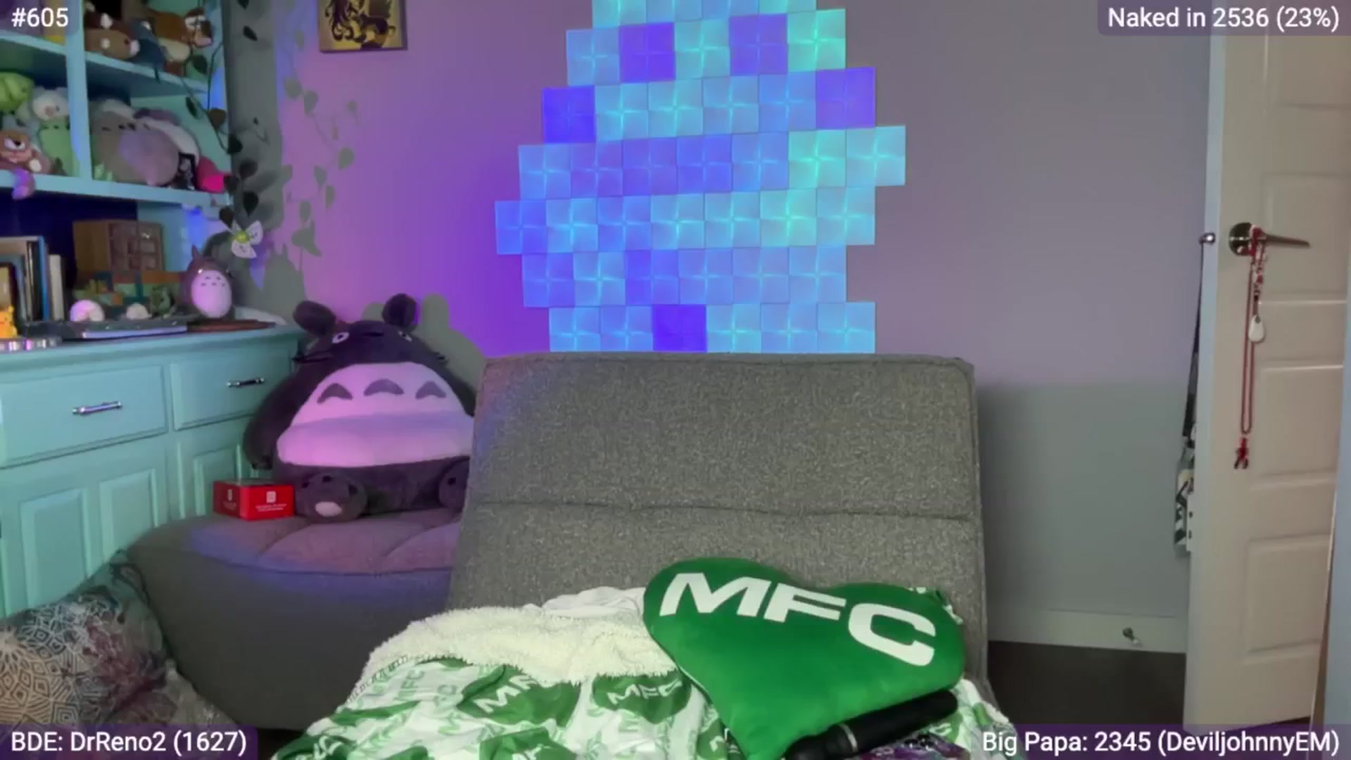 Gallery image thumbnail from EveeMinx's myfreecams stream on, 01/09/2025, 09:45 image 8 of 20