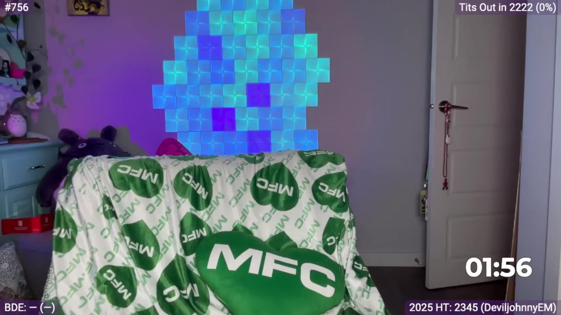 Gallery image thumbnail from EveeMinx's myfreecams stream on, 01/13/2025, 06:45 image 18 of 20