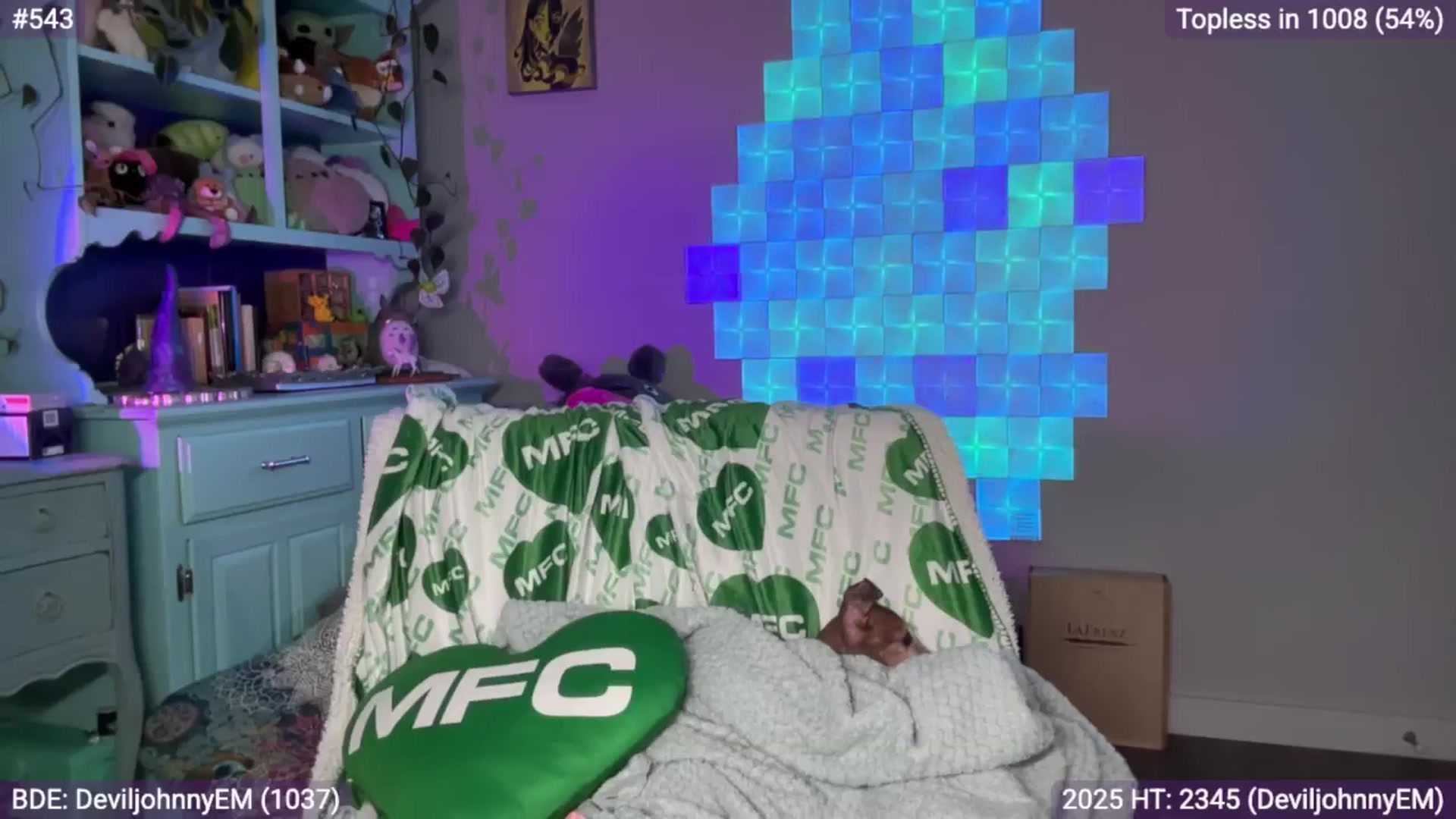 Gallery image thumbnail from EveeMinx's myfreecams stream on, 01/19/2025, 06:55 image 12 of 20