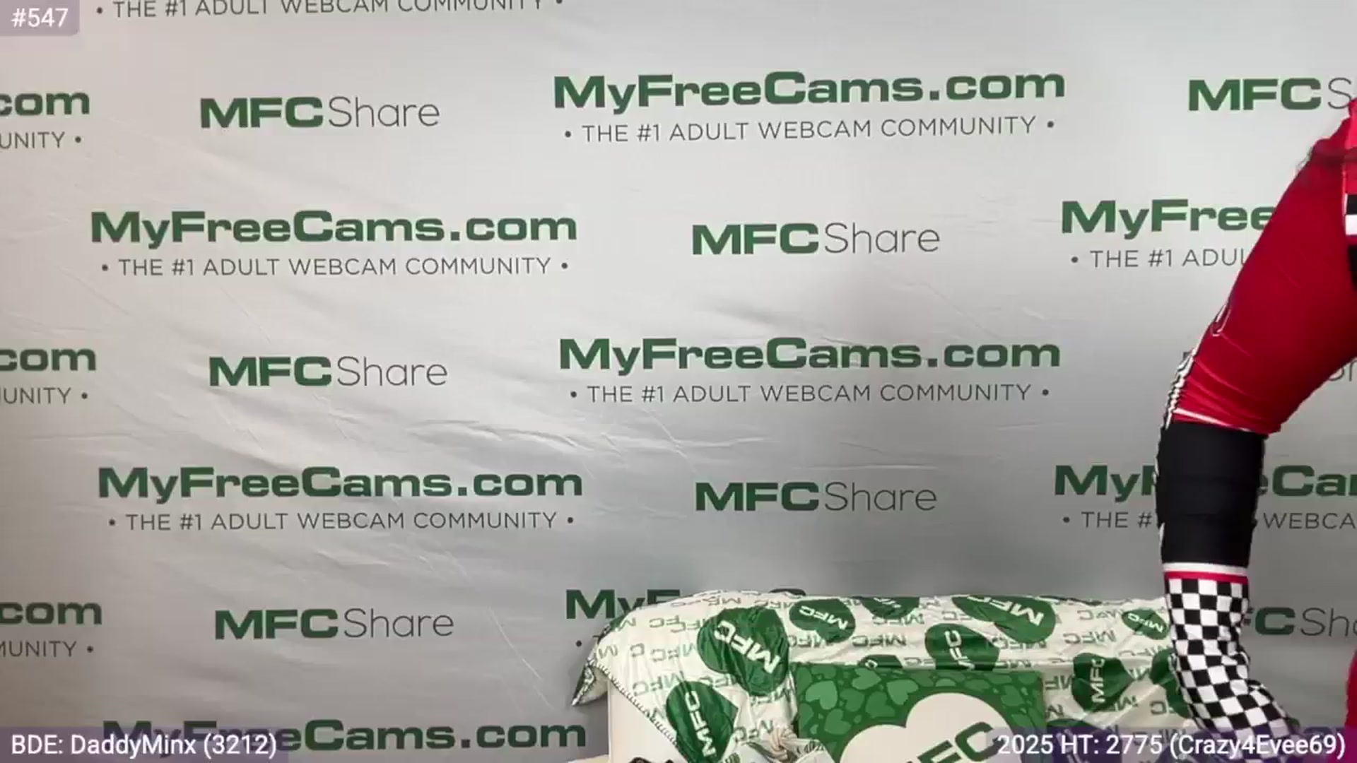 Gallery image thumbnail from EveeMinx's myfreecams stream on, 01/23/2025, 03:06 image 8 of 20