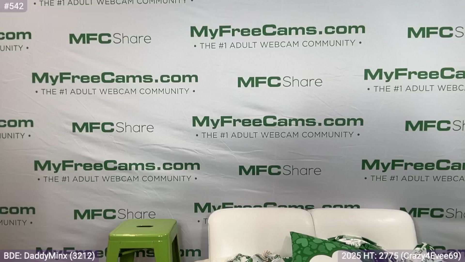 Gallery image thumbnail from EveeMinx's myfreecams stream on, 01/23/2025, 03:06 image 15 of 20