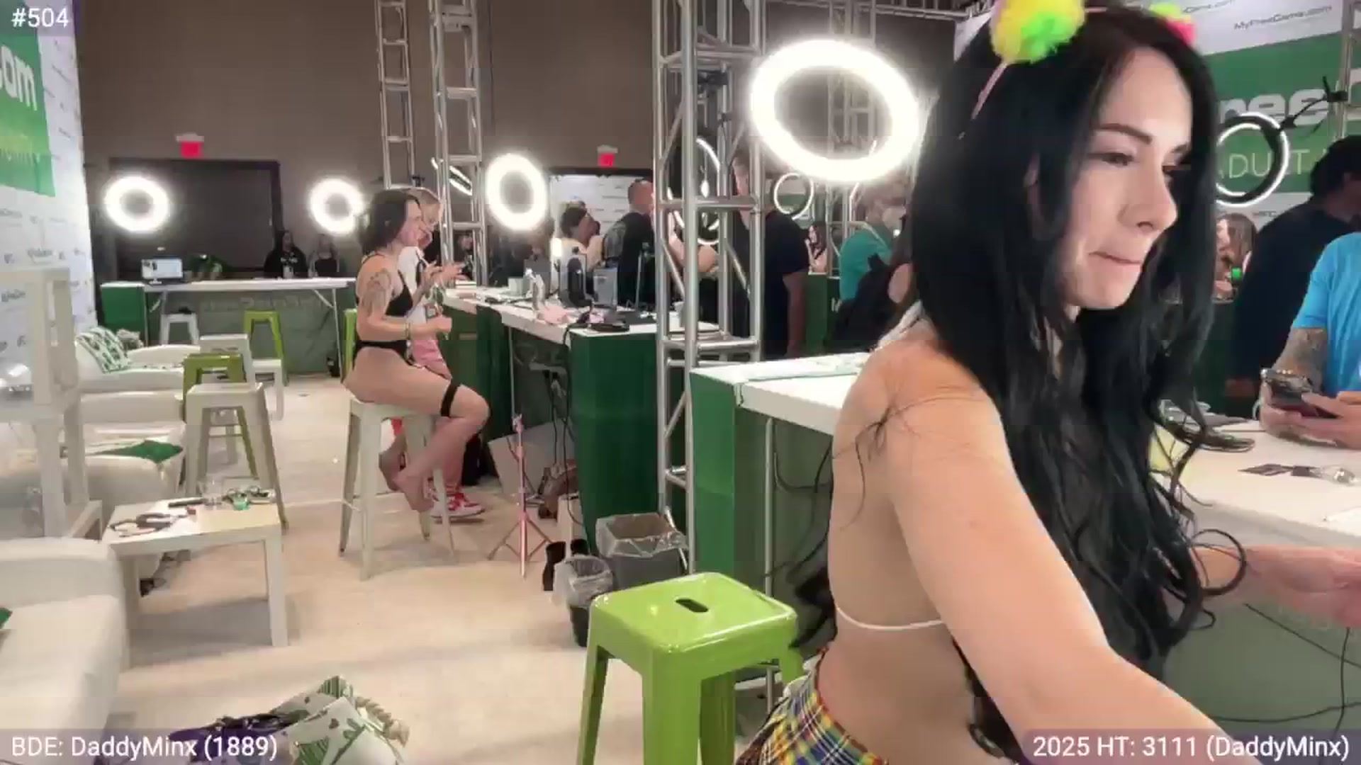Gallery image thumbnail from EveeMinx's myfreecams stream on, 01/24/2025, 03:25 image 15 of 20