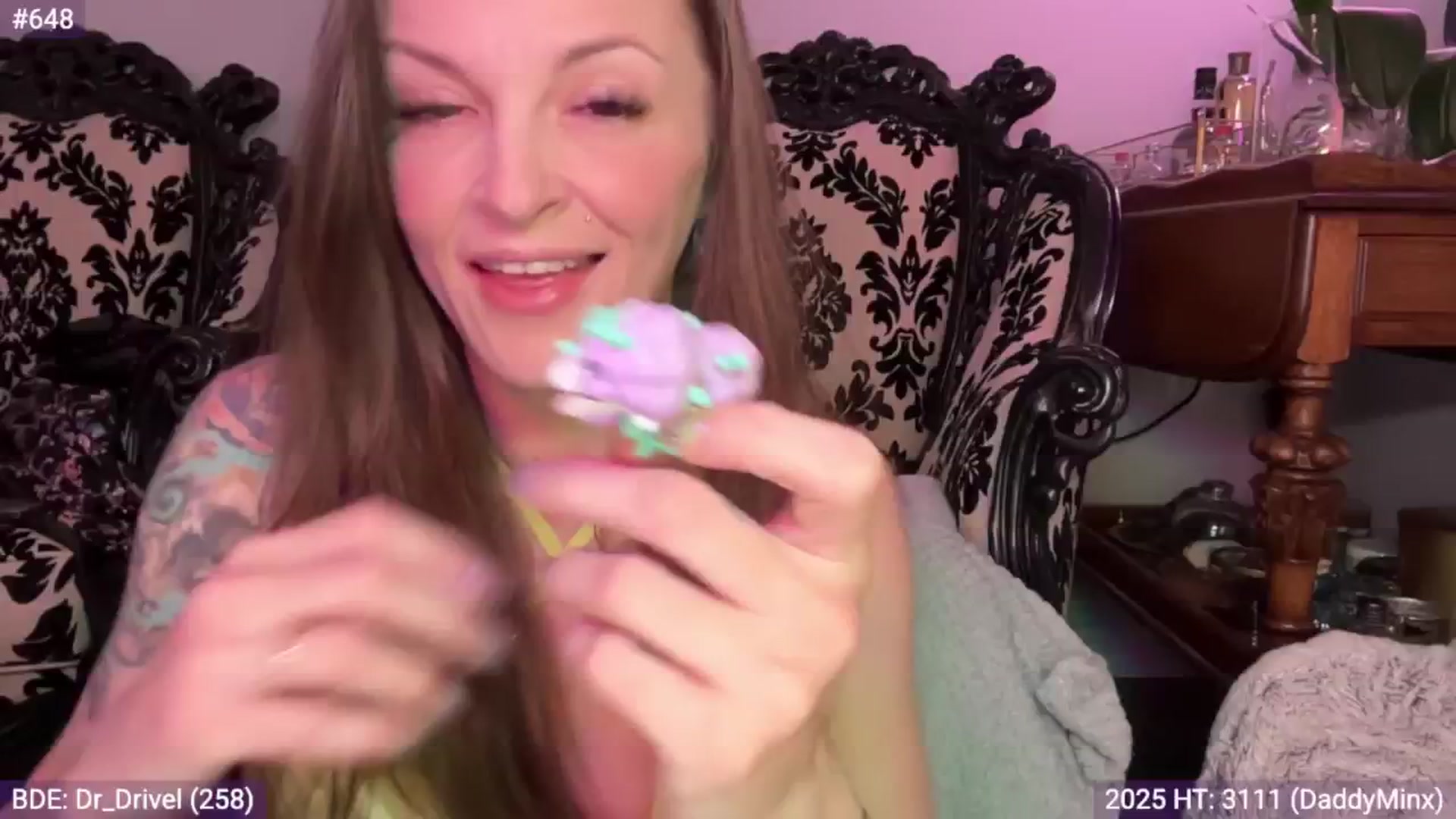 Gallery image thumbnail from EveeMinx's myfreecams stream on, 01/31/2025, 07:08 image 15 of 20