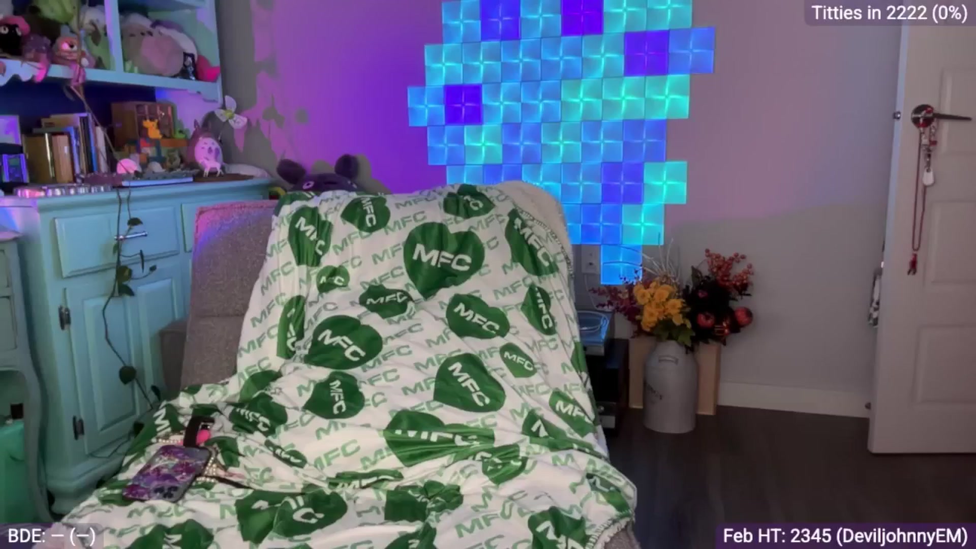 Gallery image thumbnail from EveeMinx's myfreecams stream on, 02/10/2025, 05:42 image 8 of 20
