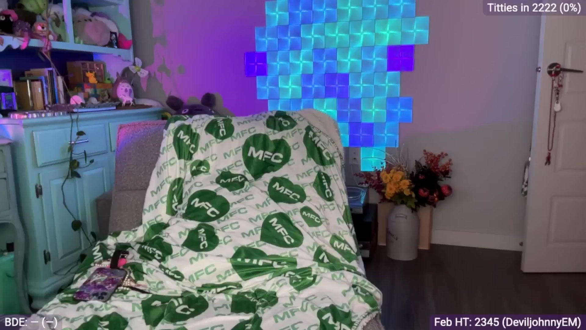 Gallery image thumbnail from EveeMinx's myfreecams stream on, 02/10/2025, 05:42 image 11 of 20
