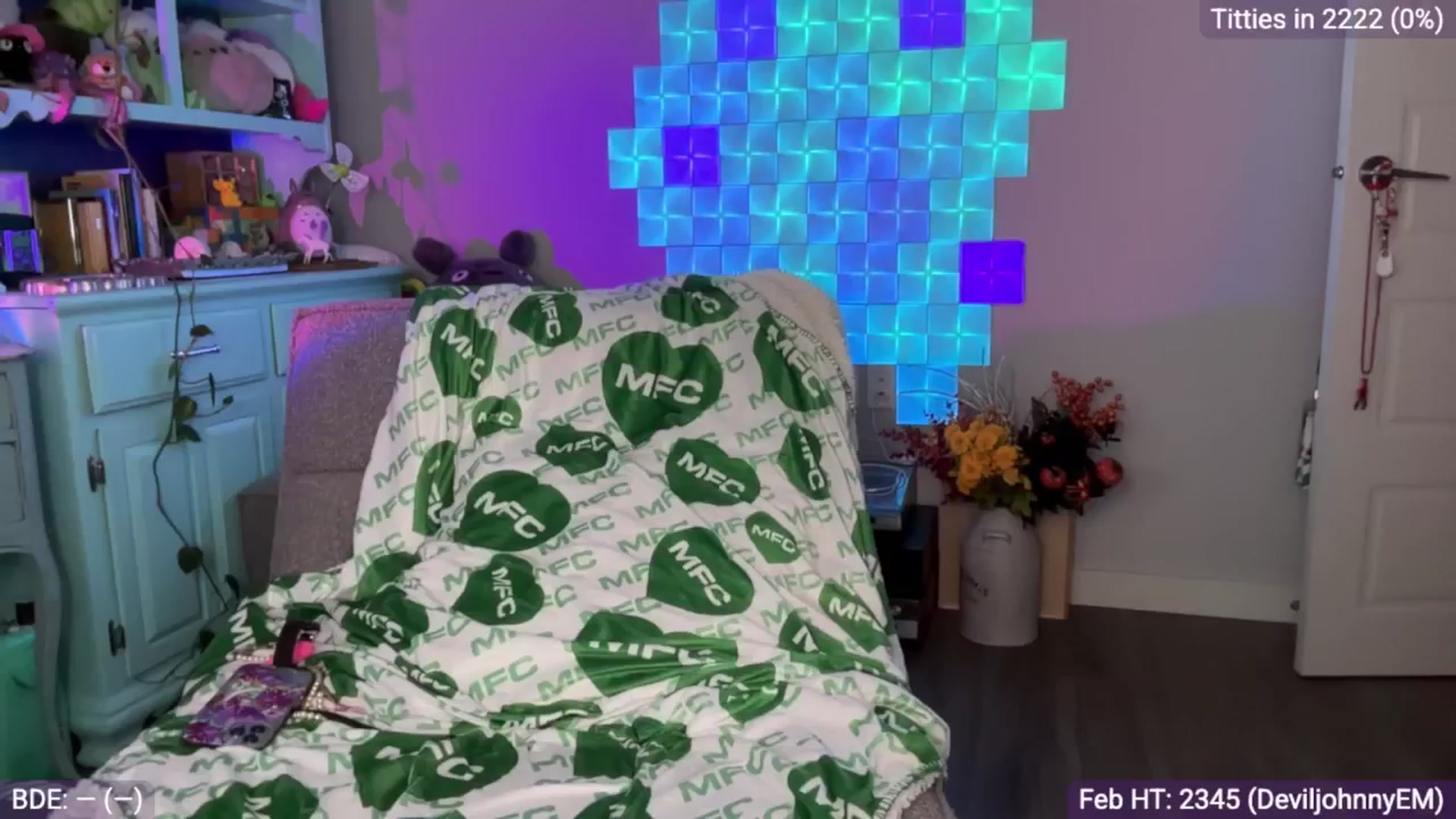 Gallery image thumbnail from EveeMinx's myfreecams stream on, 02/10/2025, 05:42 image 9 of 20