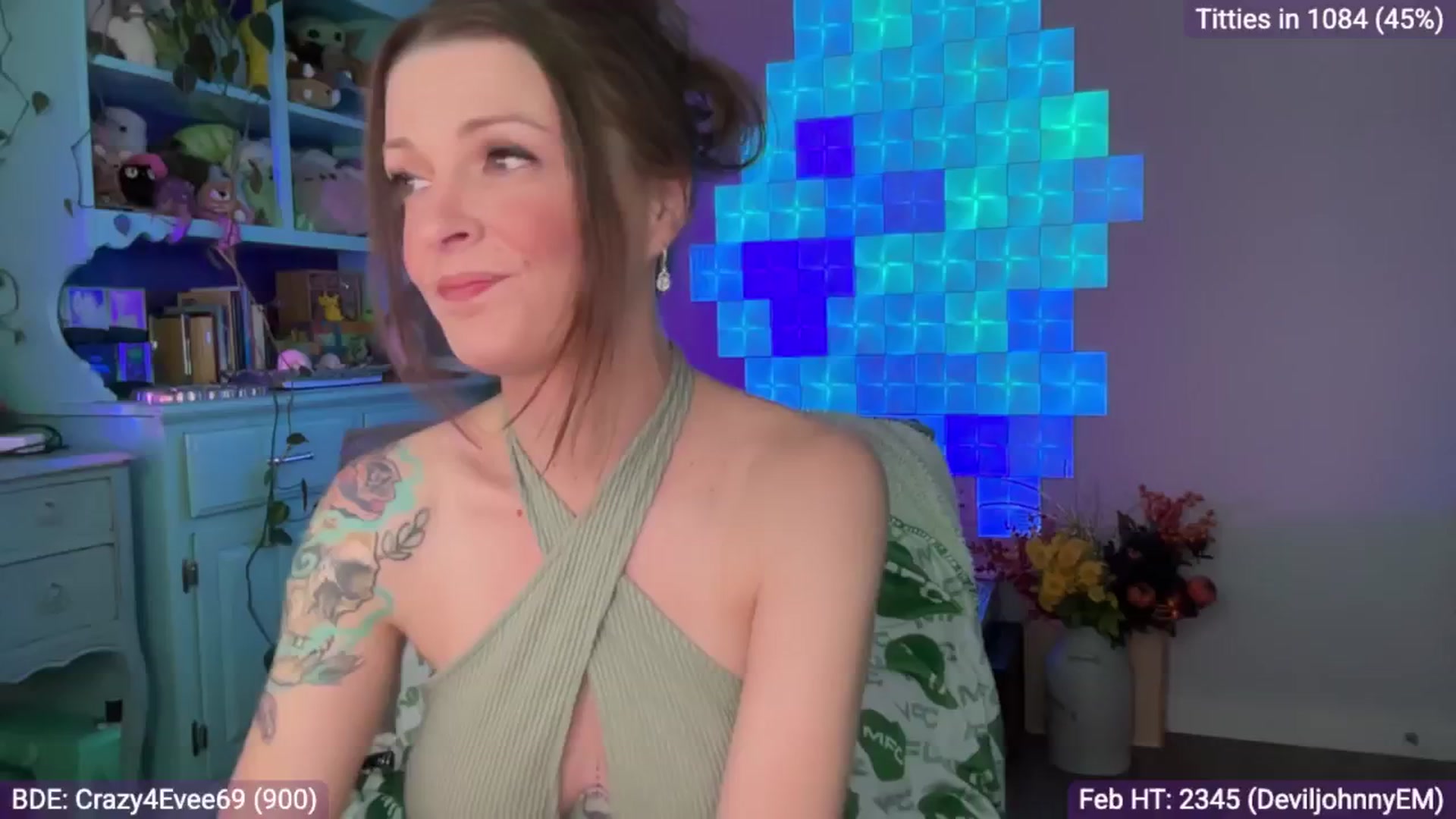 Gallery image thumbnail from EveeMinx's myfreecams stream on, 02/11/2025, 07:06 image 4 of 20